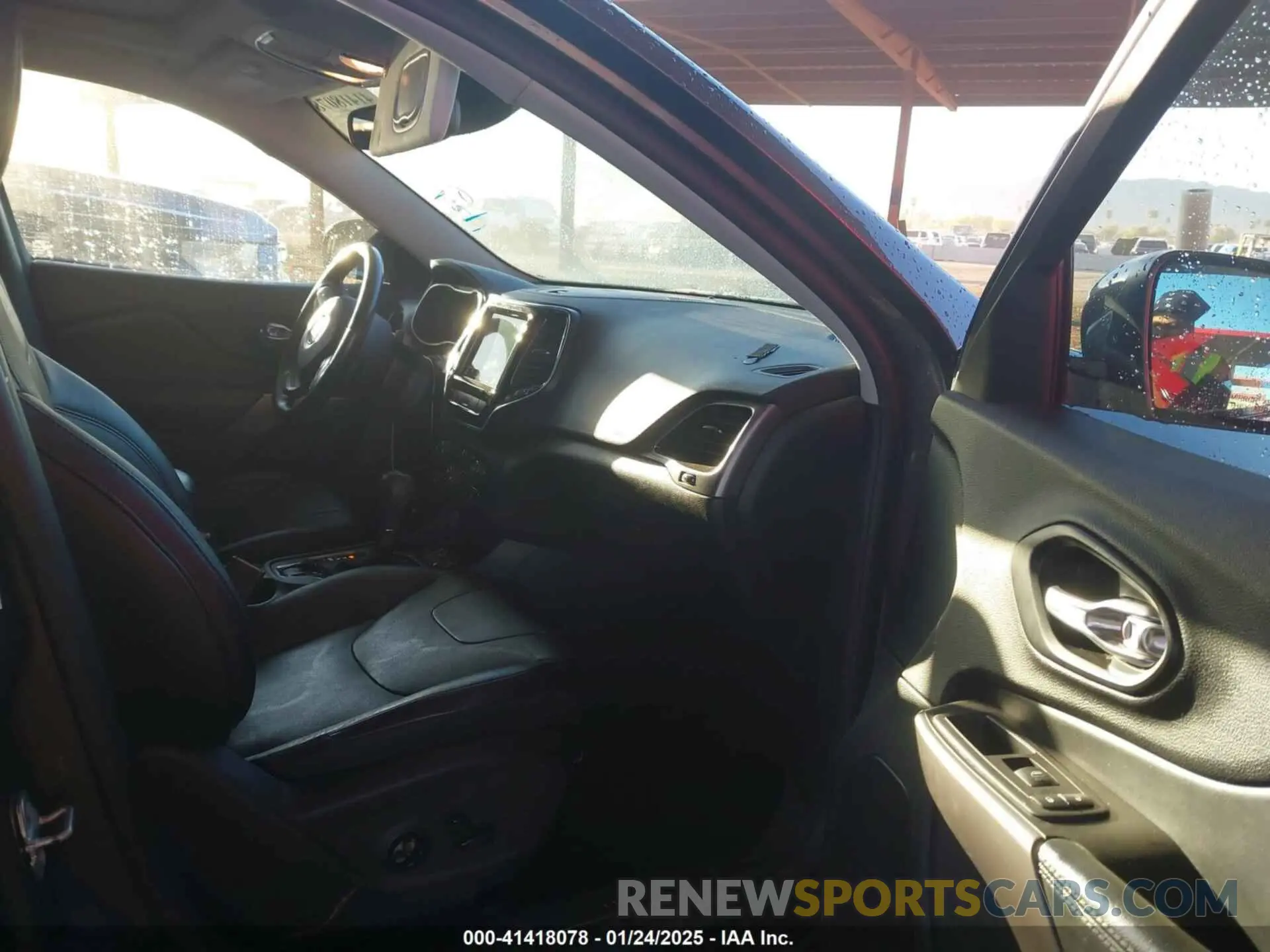 5 fotografías del automóvil dañado 1C4PJLDX7MD187126 JEEP CHEROKEE 2021