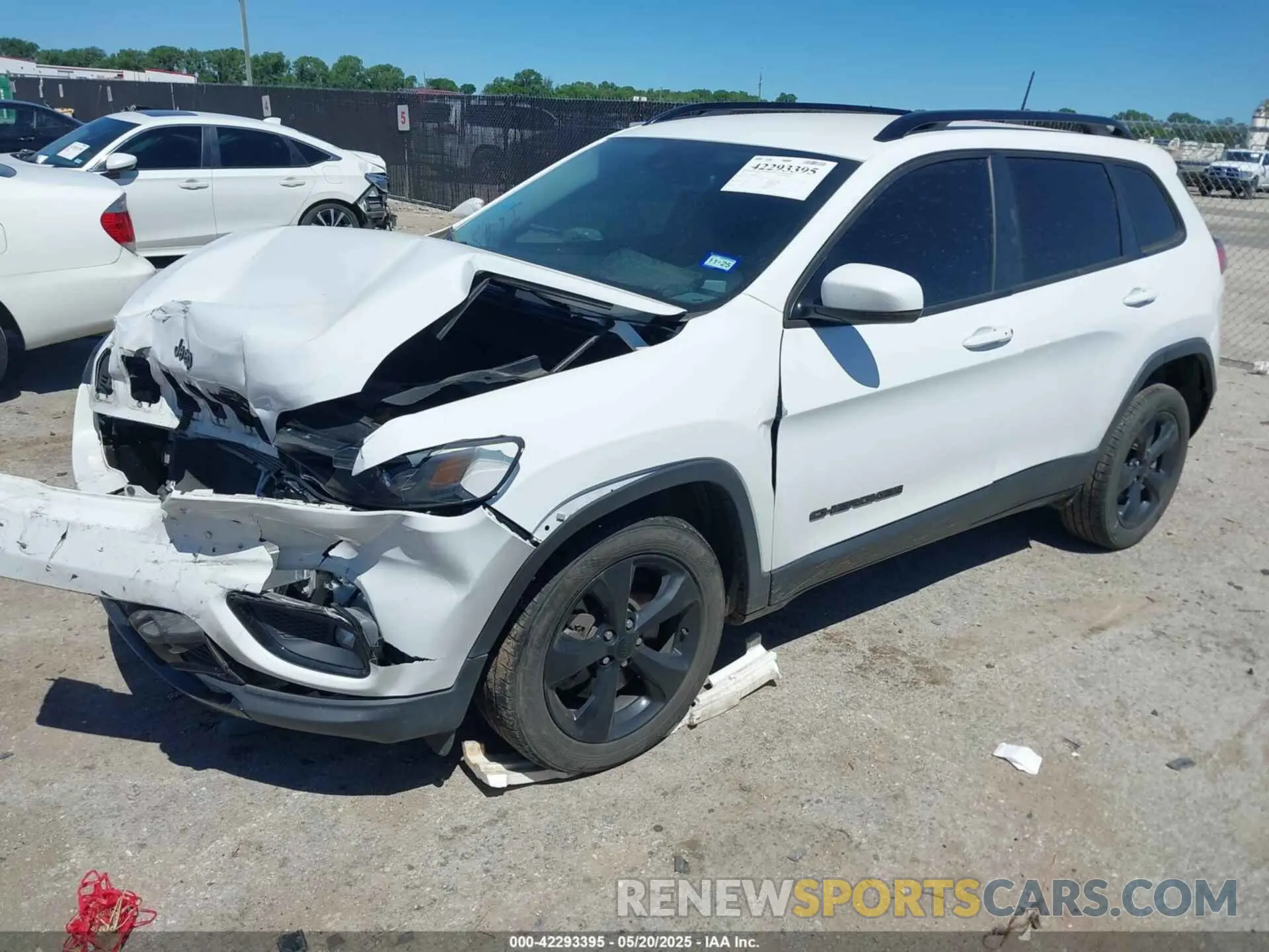 2 fotografías del automóvil dañado 1C4PJLLB0MD114041 JEEP CHEROKEE 2021