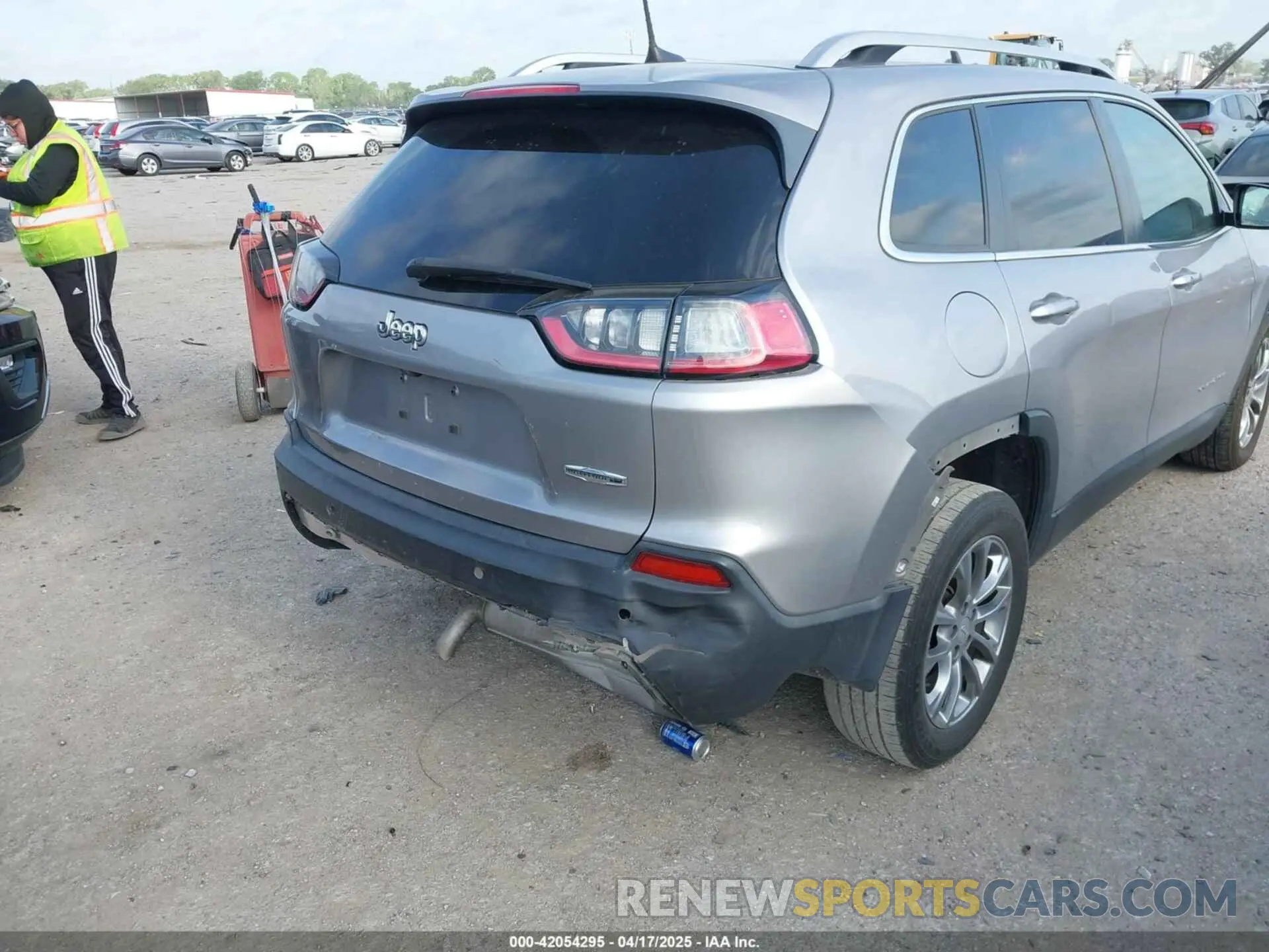 6 fotografías del automóvil dañado 1C4PJLLB0MD200305 JEEP CHEROKEE 2021