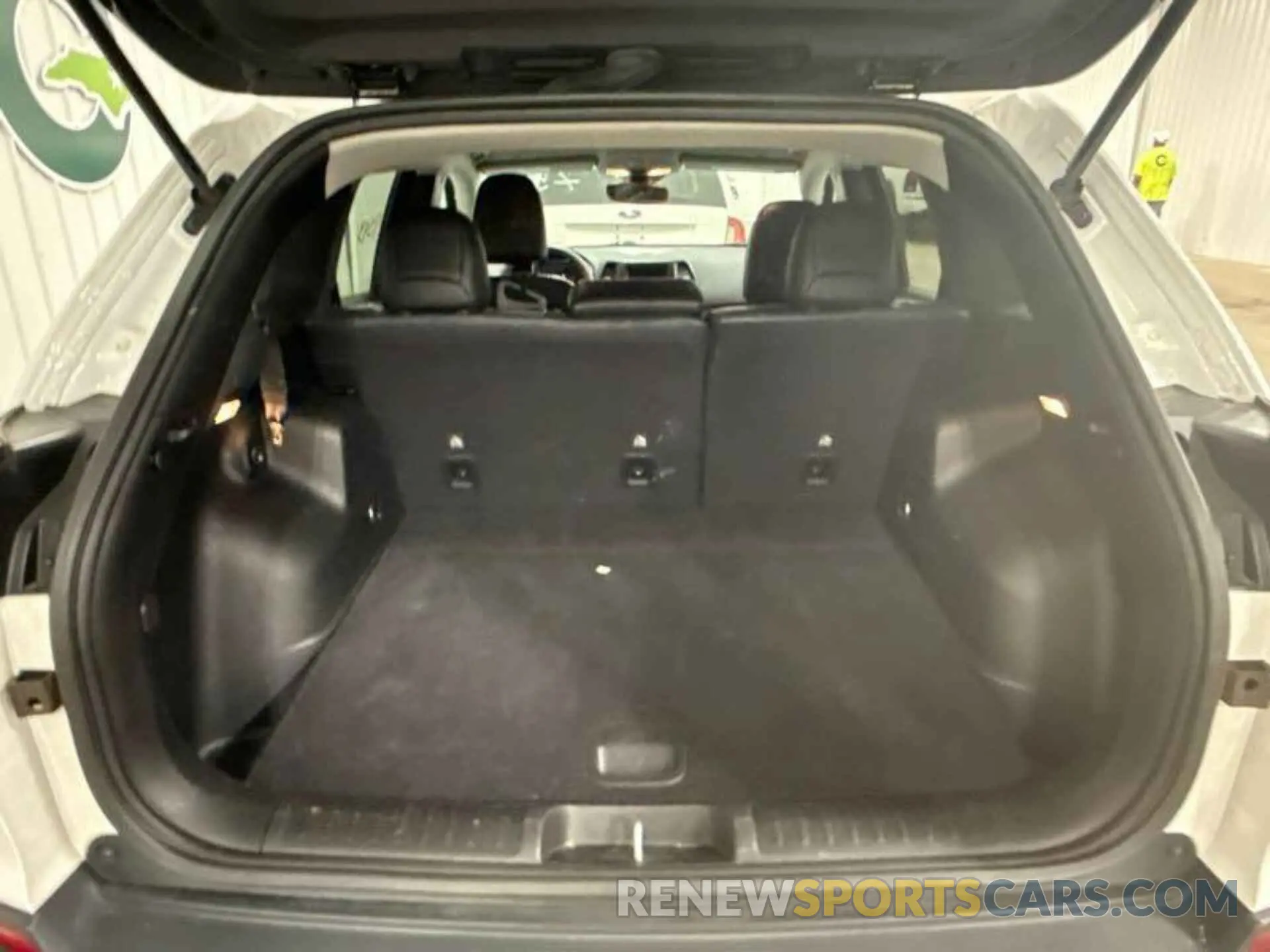 3 fotografías del automóvil dañado 1C4PJLLB8MD217837 JEEP CHEROKEE 2021