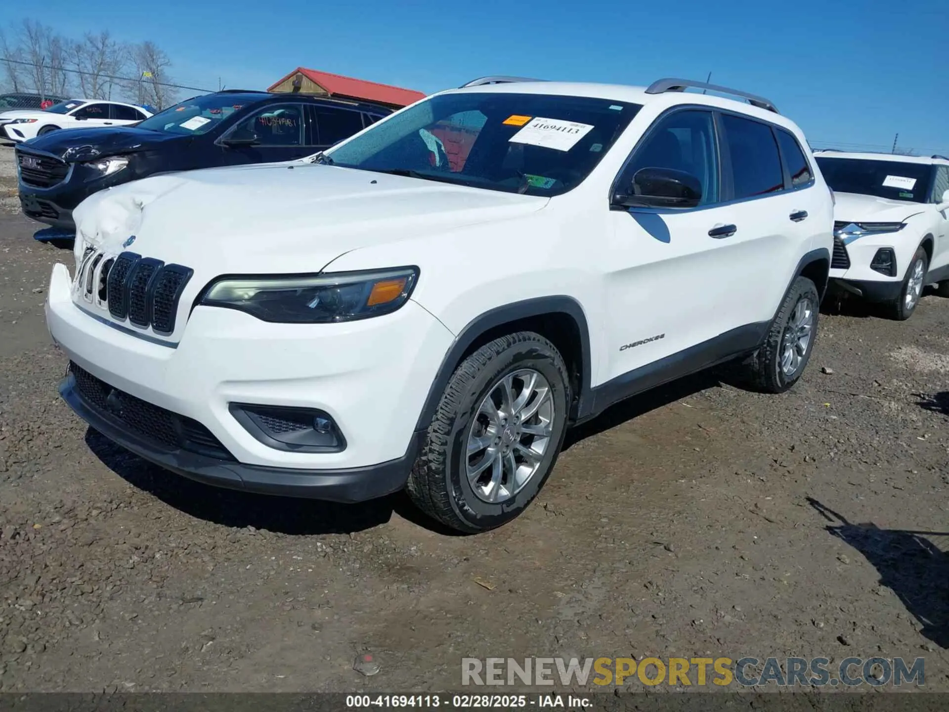 2 fotografías del automóvil dañado 1C4PJLLBXMD164087 JEEP CHEROKEE 2021