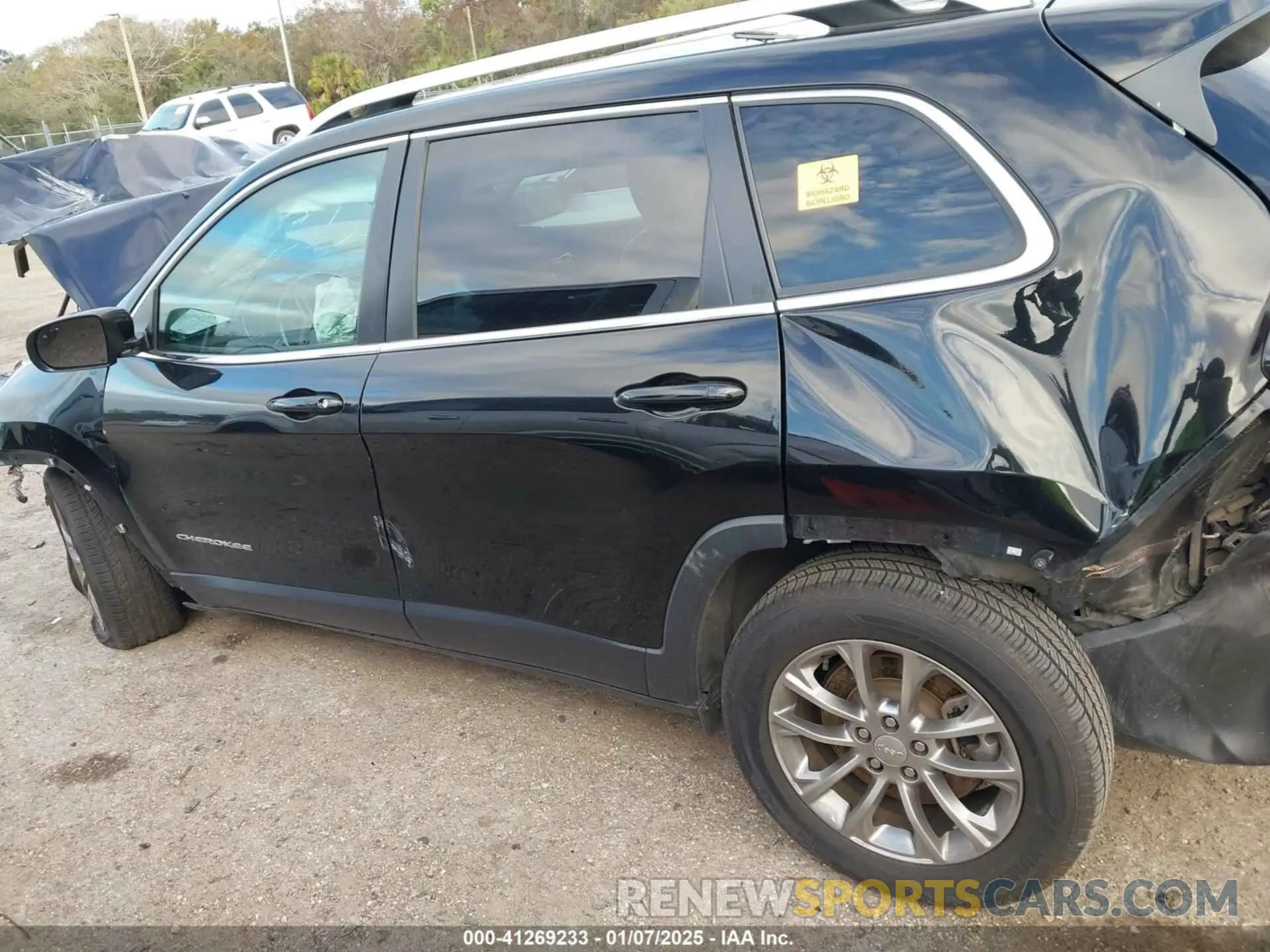 14 fotografías del automóvil dañado 1C4PJLMX4MD140927 JEEP CHEROKEE 2021