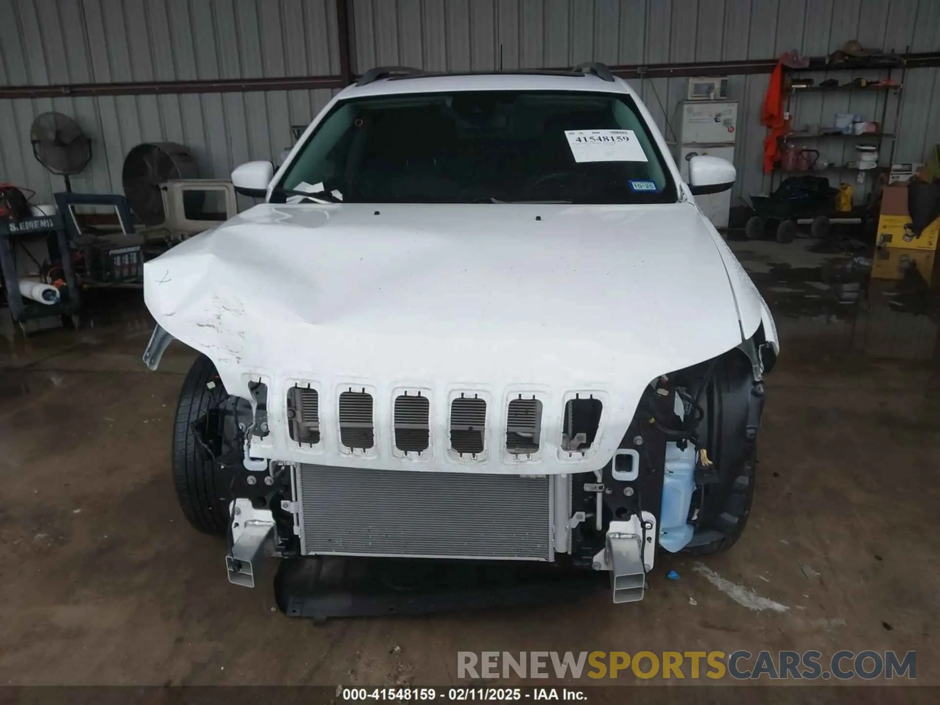 12 fotografías del automóvil dañado 1C4PJLMX7MD221078 JEEP CHEROKEE 2021