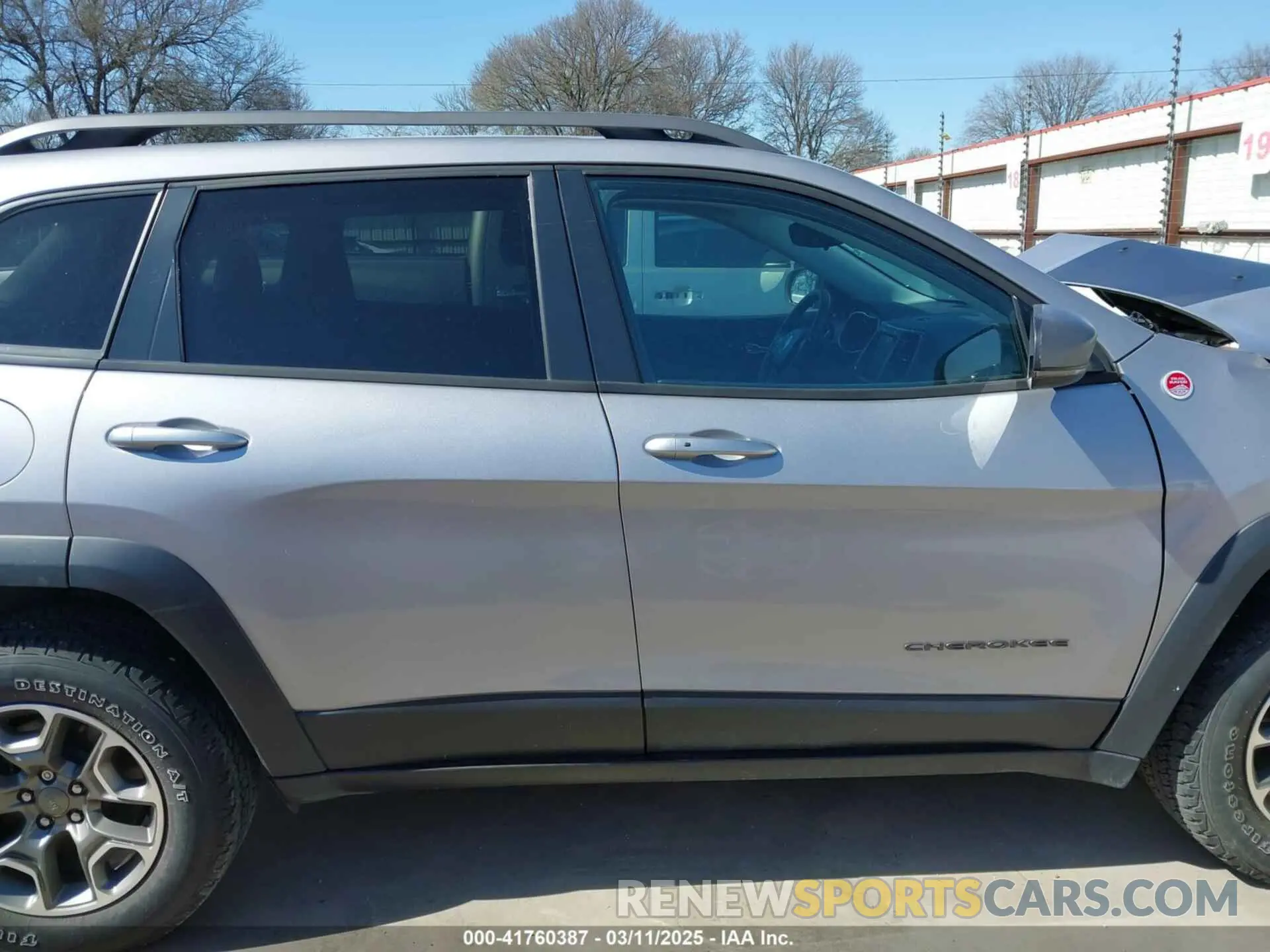 14 fotografías del automóvil dañado 1C4PJMBX0MD231122 JEEP CHEROKEE 2021