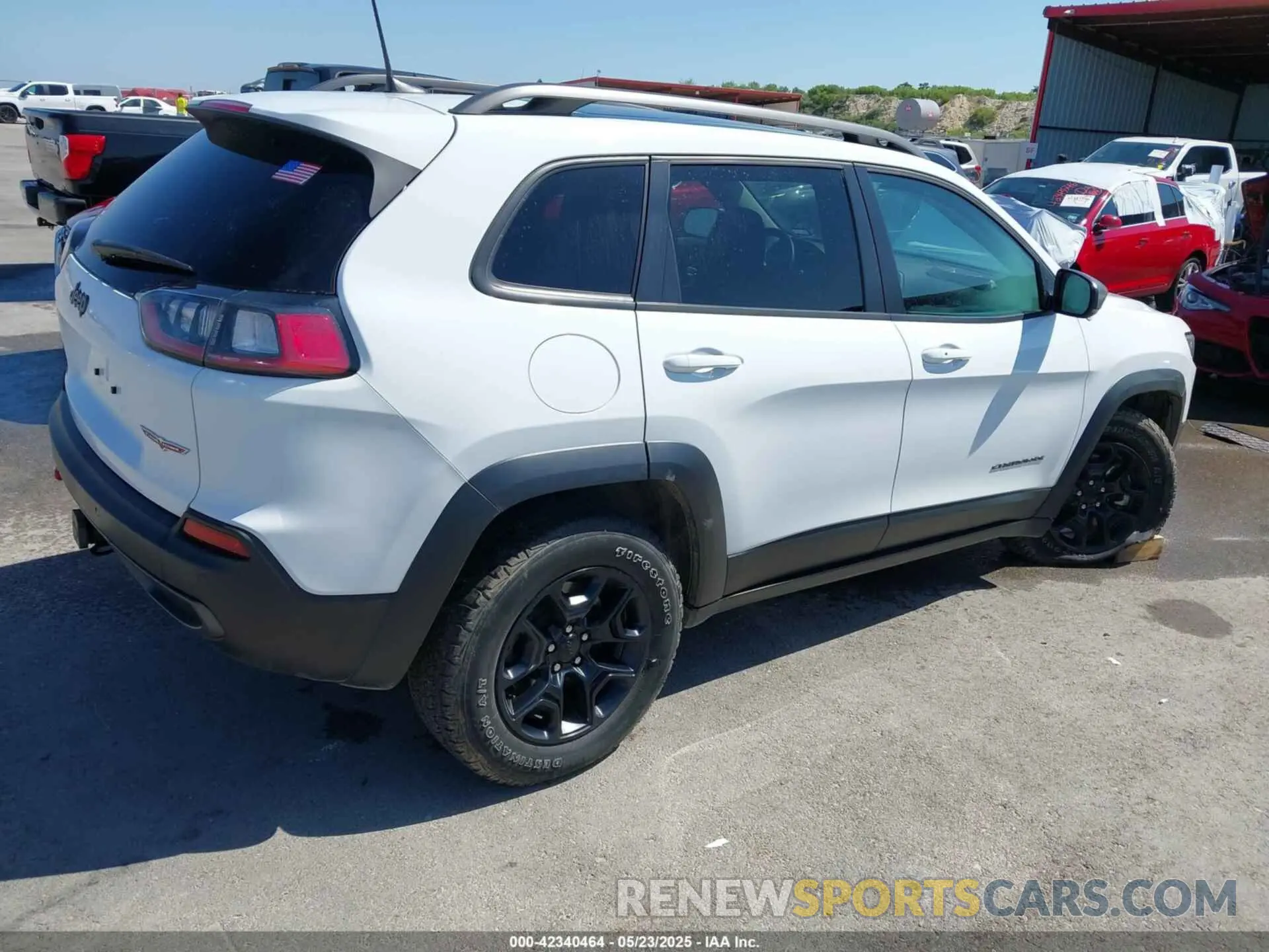 4 fotografías del automóvil dañado 1C4PJMBX1MD145169 JEEP CHEROKEE 2021