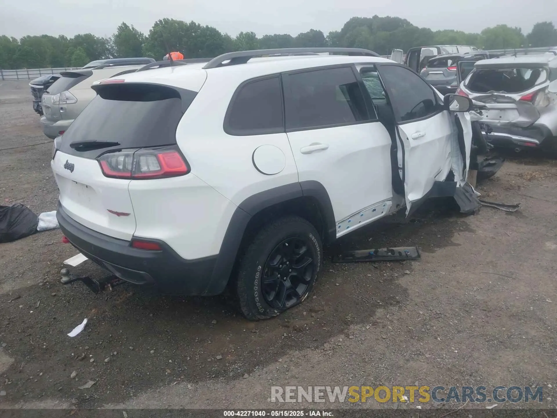 4 fotografías del automóvil dañado 1C4PJMBX4MD239112 JEEP CHEROKEE 2021