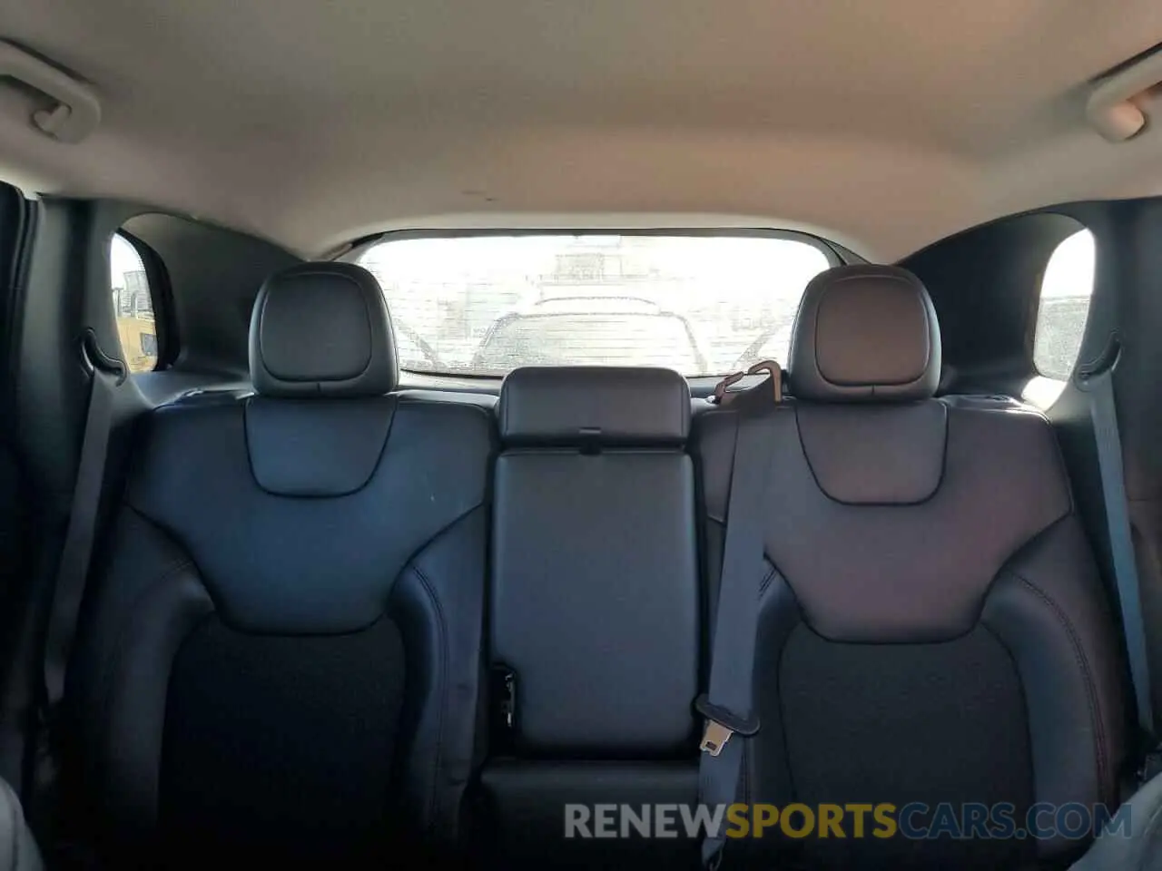 10 fotografías del automóvil dañado 1C4PJMBX7MD139411 JEEP CHEROKEE 2021