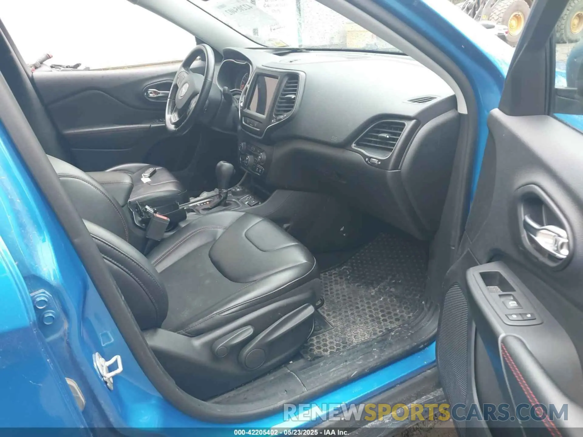 5 fotografías del automóvil dañado 1C4PJMBXXMD173102 JEEP CHEROKEE 2021