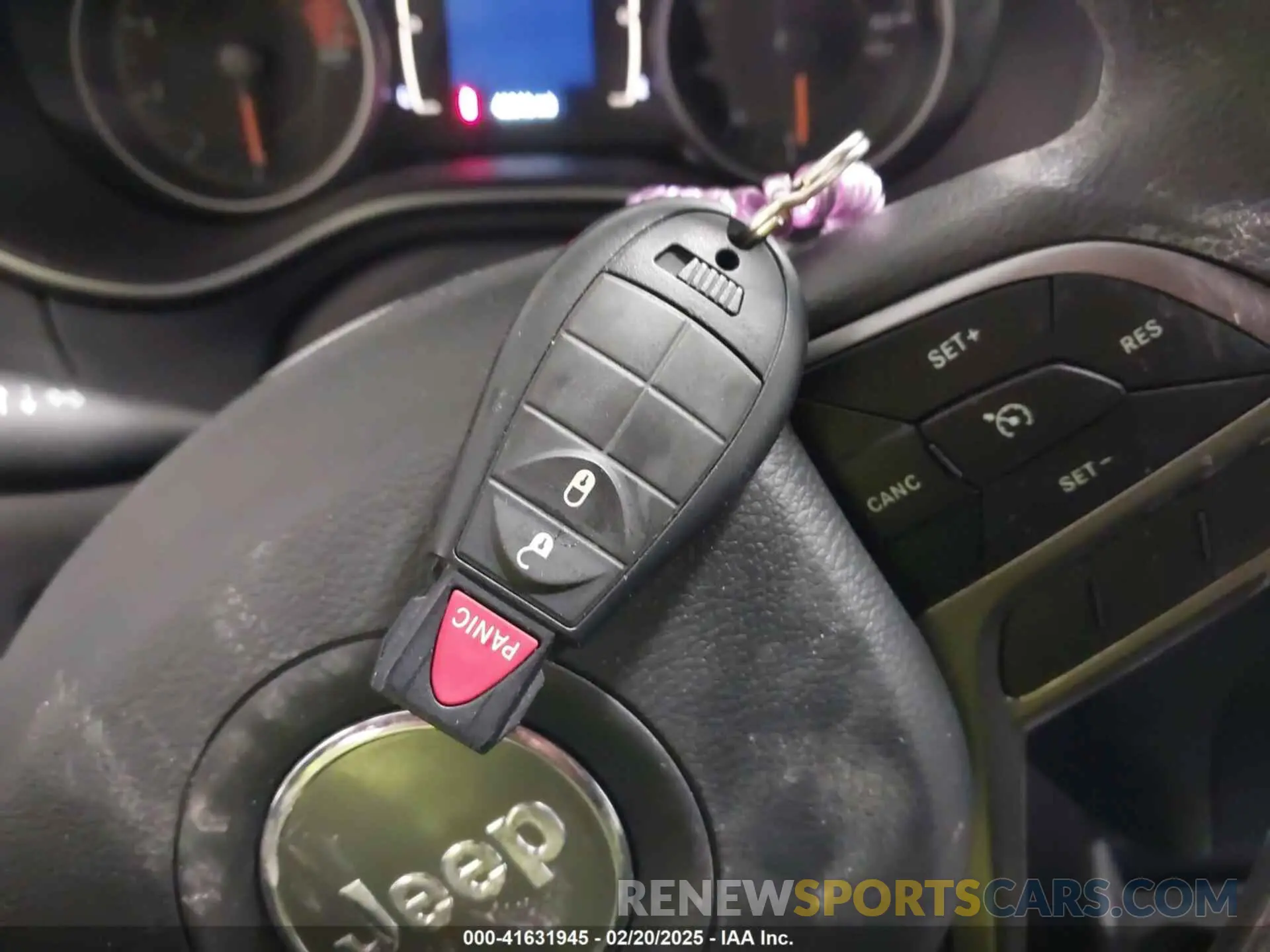 11 fotografías del automóvil dañado 1C4PJMCB7MD166000 JEEP CHEROKEE 2021