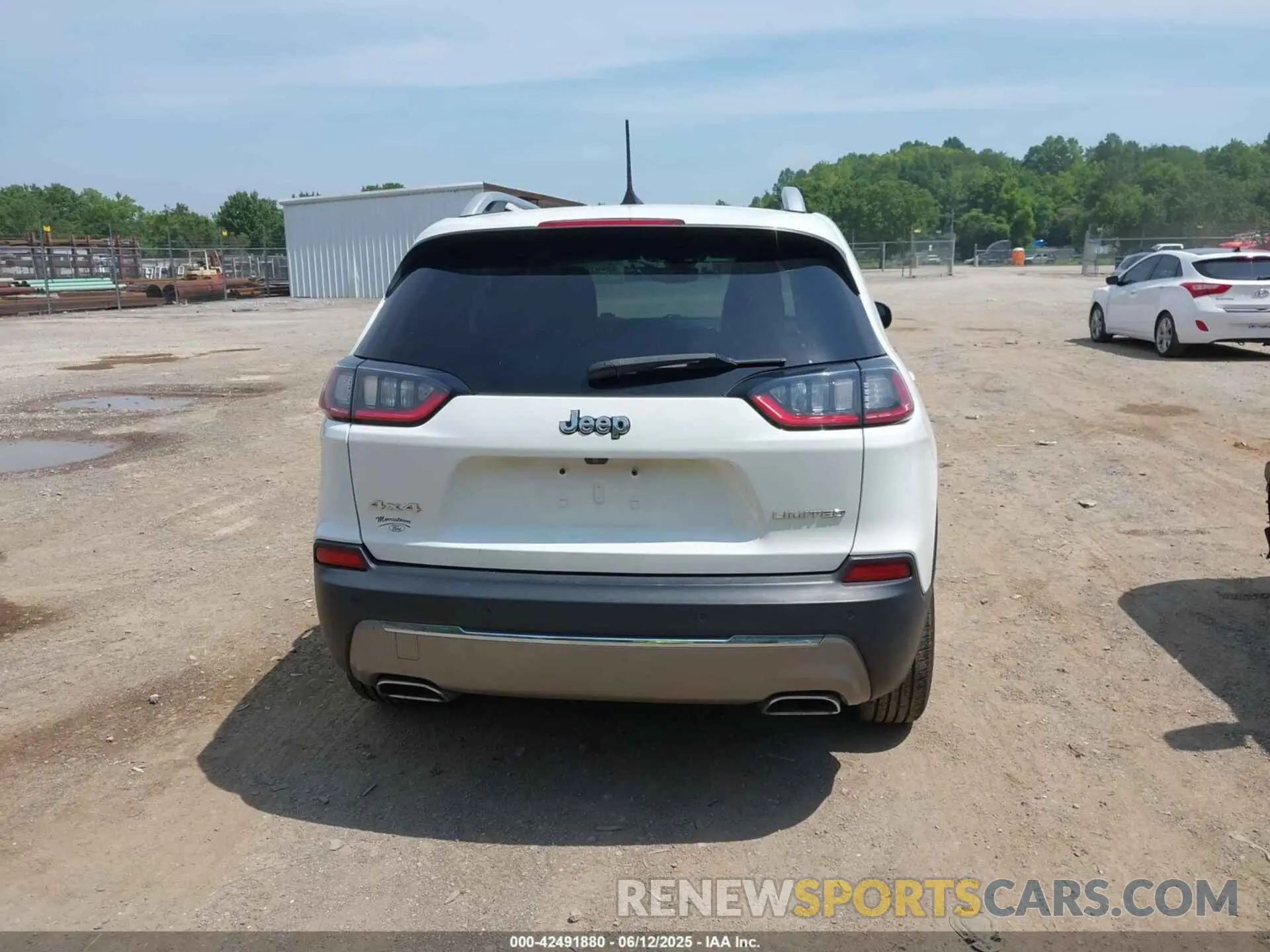 16 fotografías del automóvil dañado 1C4PJMDN3MD114680 JEEP CHEROKEE 2021