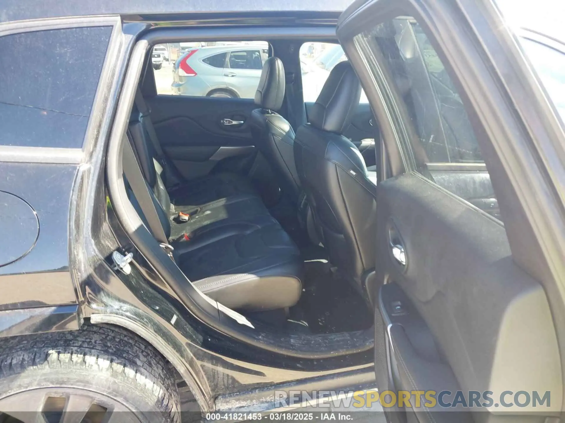 8 fotografías del automóvil dañado 1C4PJMDN5MD156607 JEEP CHEROKEE 2021