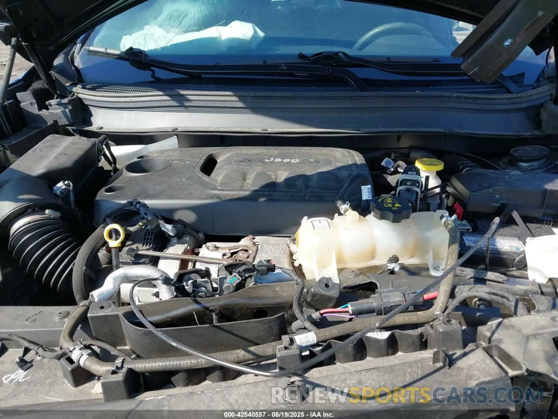 10 fotografías del automóvil dañado 1C4PJMDN8MD132074 JEEP CHEROKEE 2021