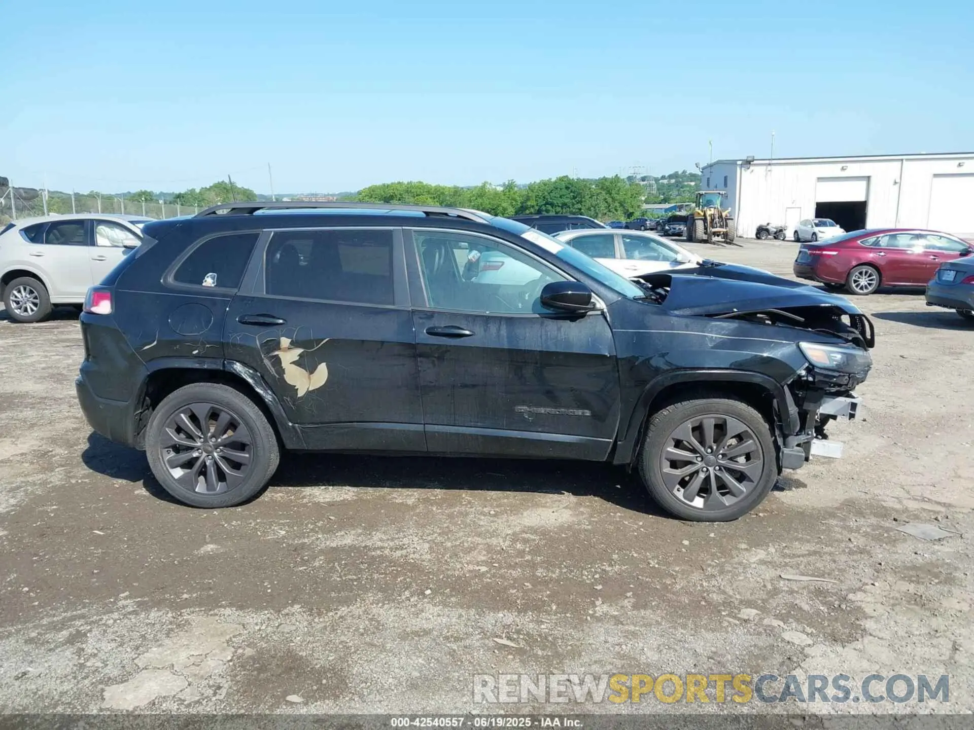 14 fotografías del automóvil dañado 1C4PJMDN8MD132074 JEEP CHEROKEE 2021