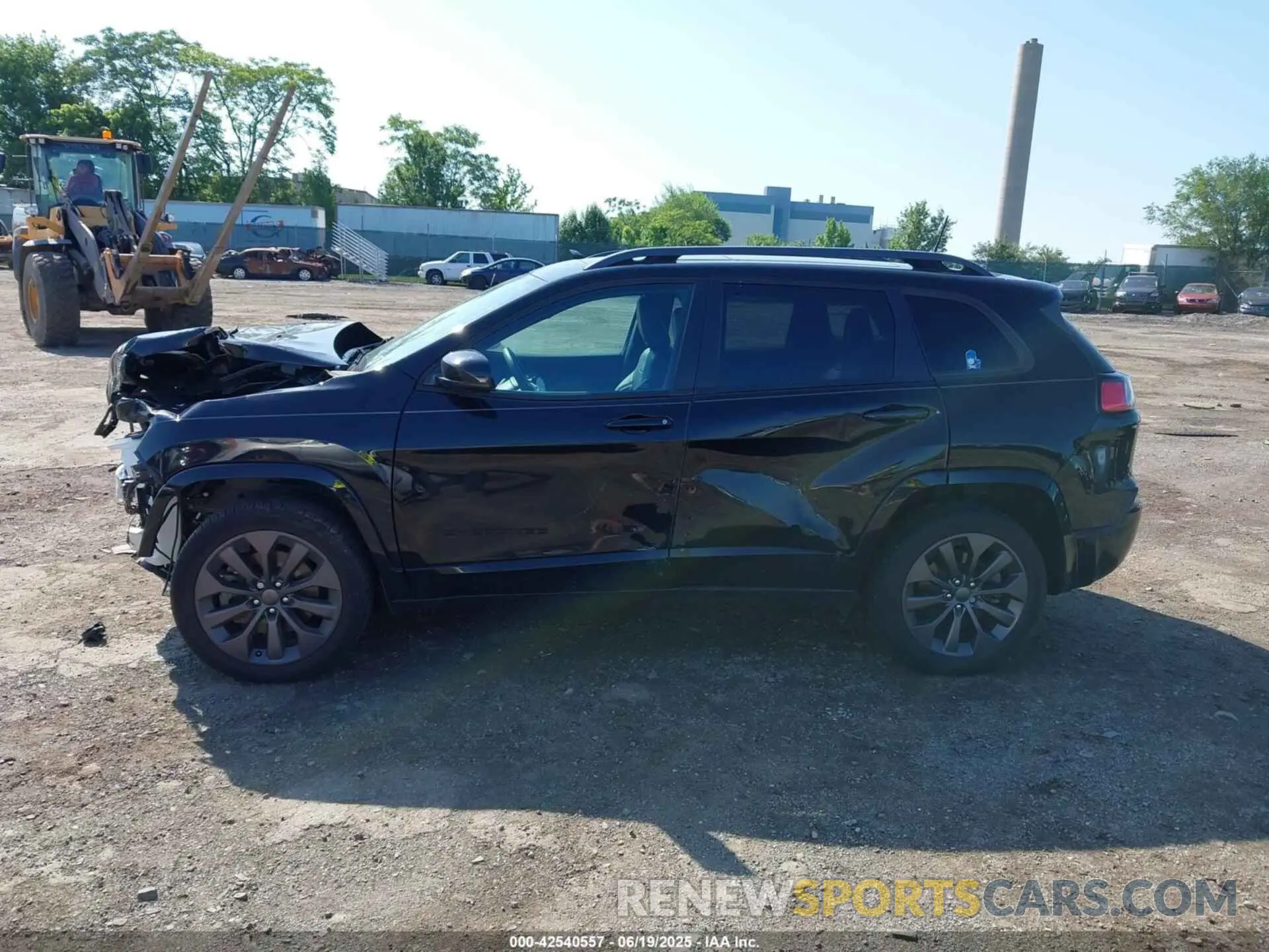 15 fotografías del automóvil dañado 1C4PJMDN8MD132074 JEEP CHEROKEE 2021