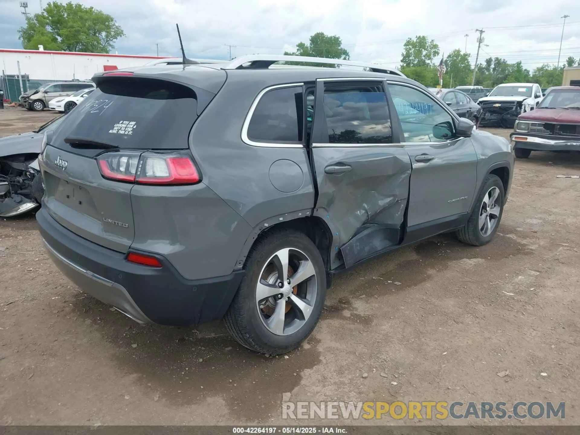 4 fotografías del automóvil dañado 1C4PJMDX6MD197524 JEEP CHEROKEE 2021