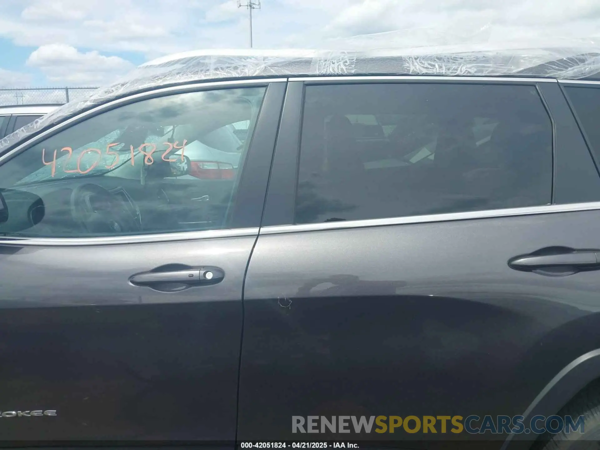 14 fotografías del automóvil dañado 1C4PJMDX8MD212475 JEEP CHEROKEE 2021