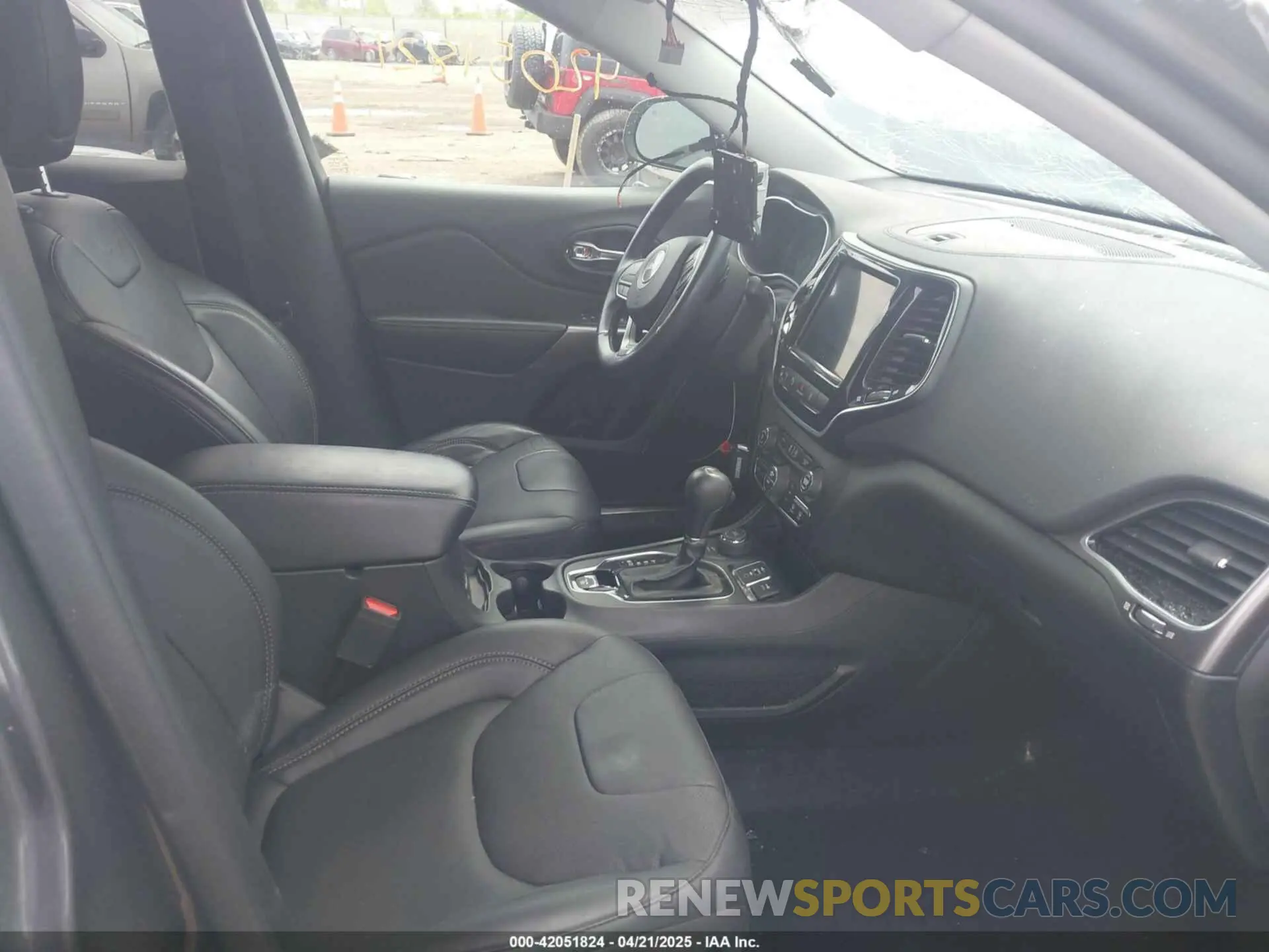 5 fotografías del automóvil dañado 1C4PJMDX8MD212475 JEEP CHEROKEE 2021