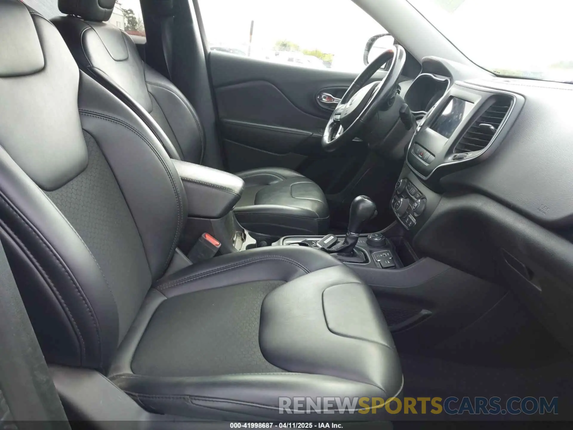 5 fotografías del automóvil dañado 1C4PJMLB9MD140076 JEEP CHEROKEE 2021