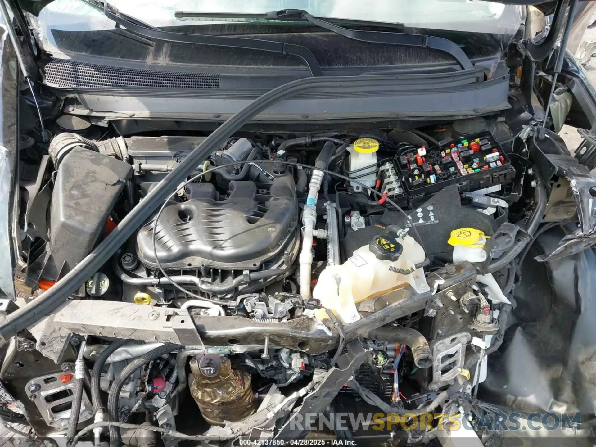10 fotografías del automóvil dañado 1C4PJMMX3MD167896 JEEP CHEROKEE 2021