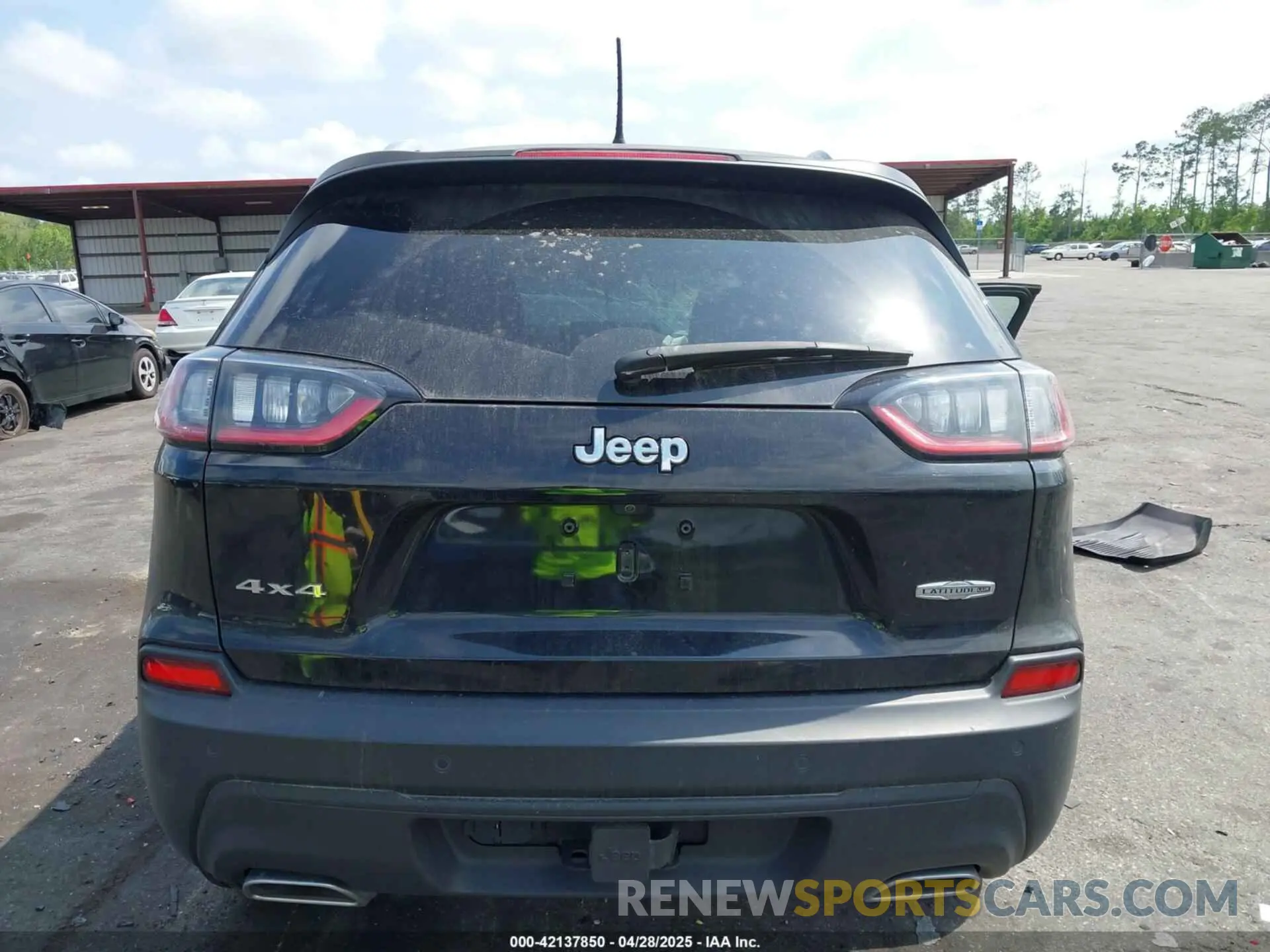 16 fotografías del automóvil dañado 1C4PJMMX3MD167896 JEEP CHEROKEE 2021