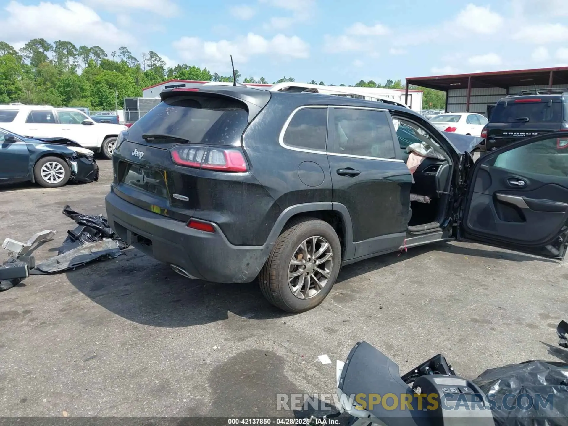 4 fotografías del automóvil dañado 1C4PJMMX3MD167896 JEEP CHEROKEE 2021