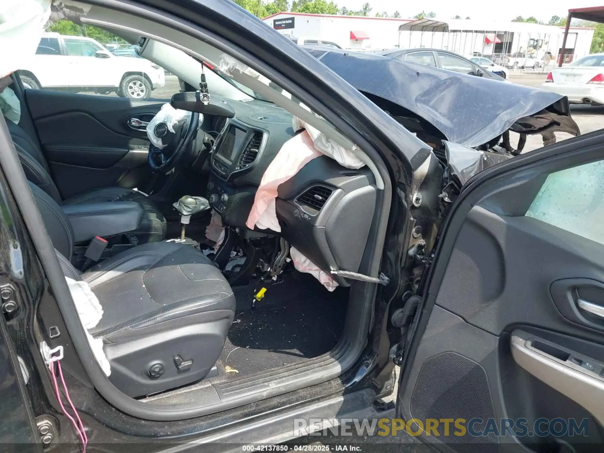 5 fotografías del automóvil dañado 1C4PJMMX3MD167896 JEEP CHEROKEE 2021