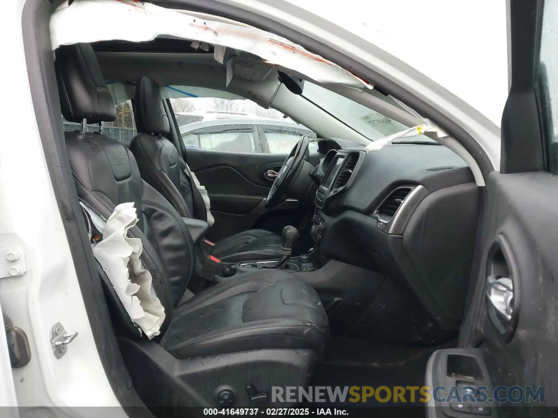 5 fotografías del automóvil dañado 1C4PJMMX5MD133846 JEEP CHEROKEE 2021