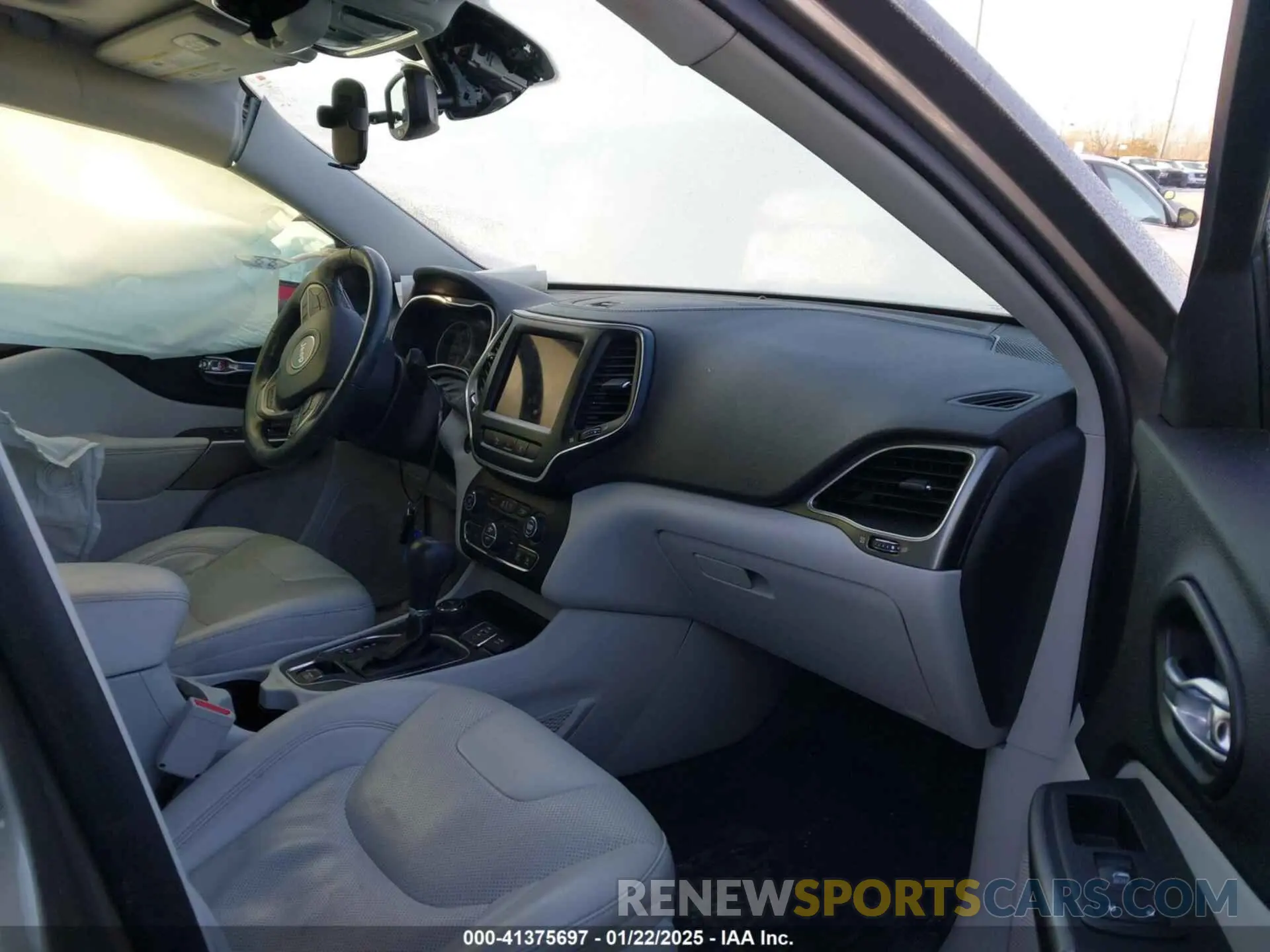5 fotografías del automóvil dañado 1C4PJMMX9MD105662 JEEP CHEROKEE 2021