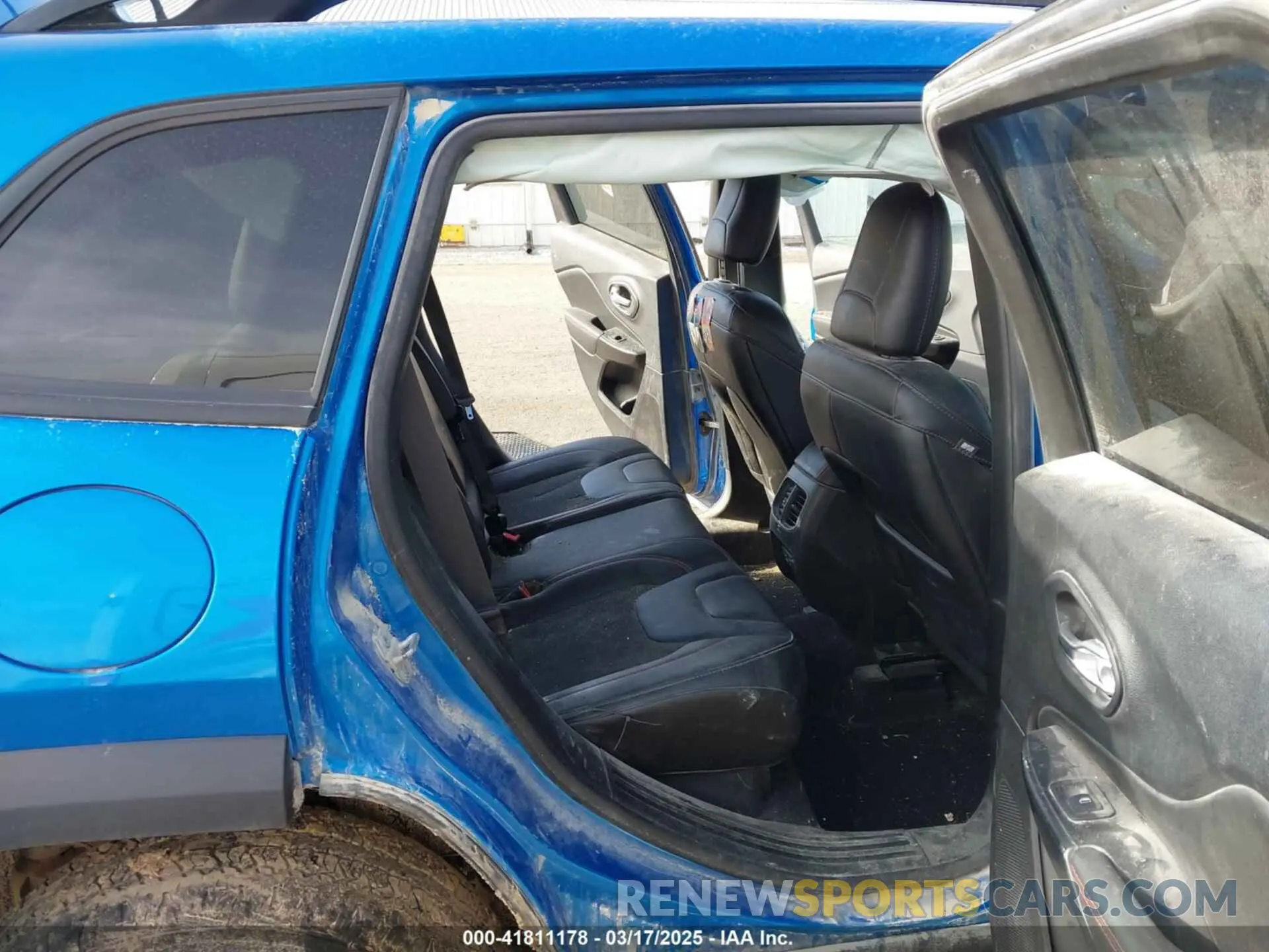 8 fotografías del automóvil dañado 1C4PJMBX1ND539319 JEEP CHEROKEE 2022