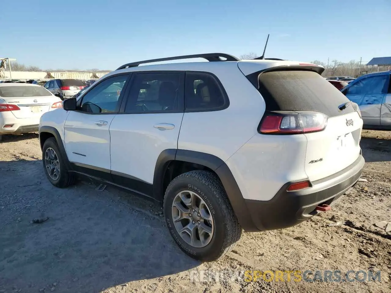 2 fotografías del automóvil dañado 1C4PJMBX5ND530736 JEEP CHEROKEE 2022