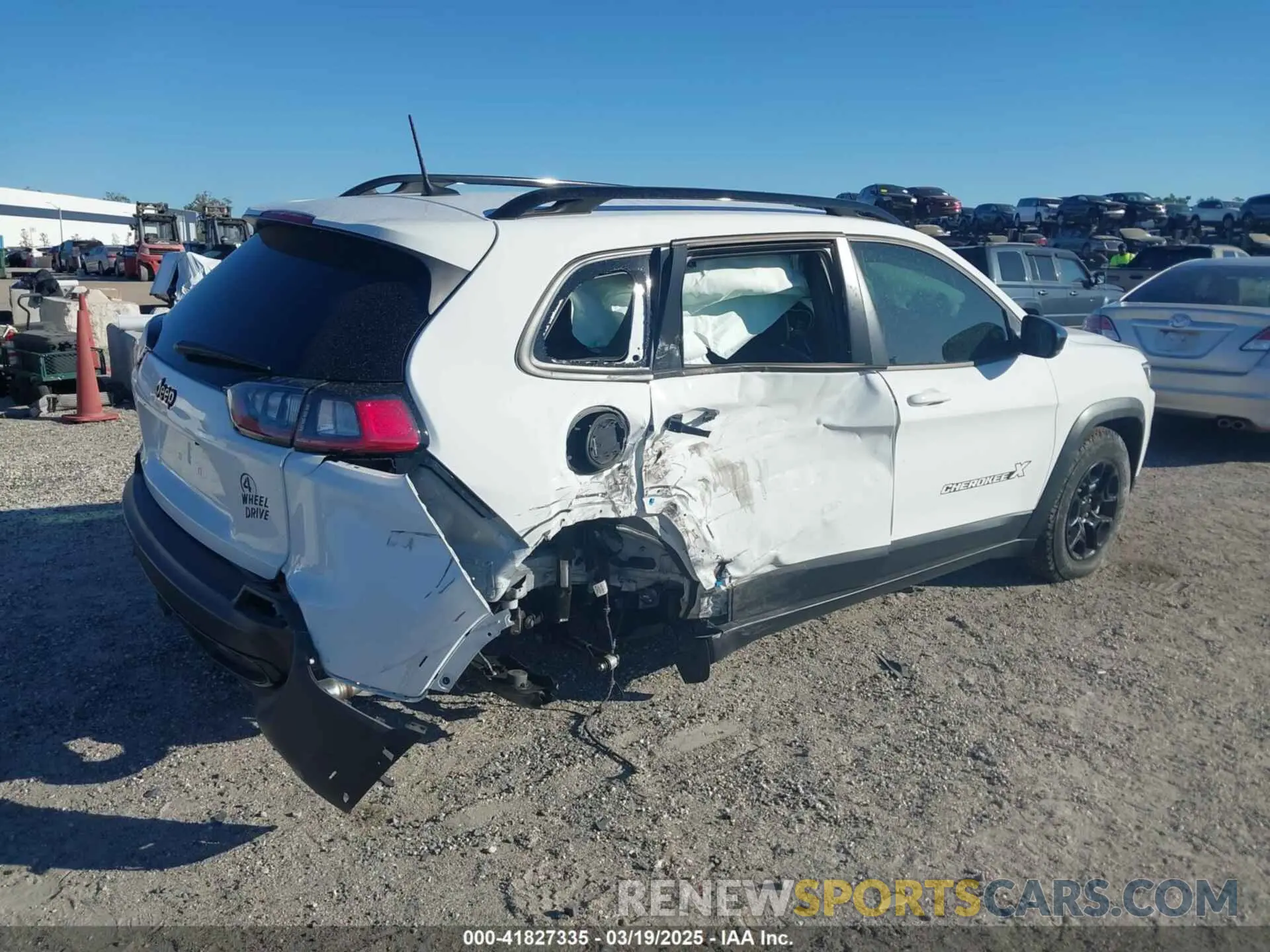 4 fotografías del automóvil dañado 1C4PJMCX2ND533284 JEEP CHEROKEE 2022