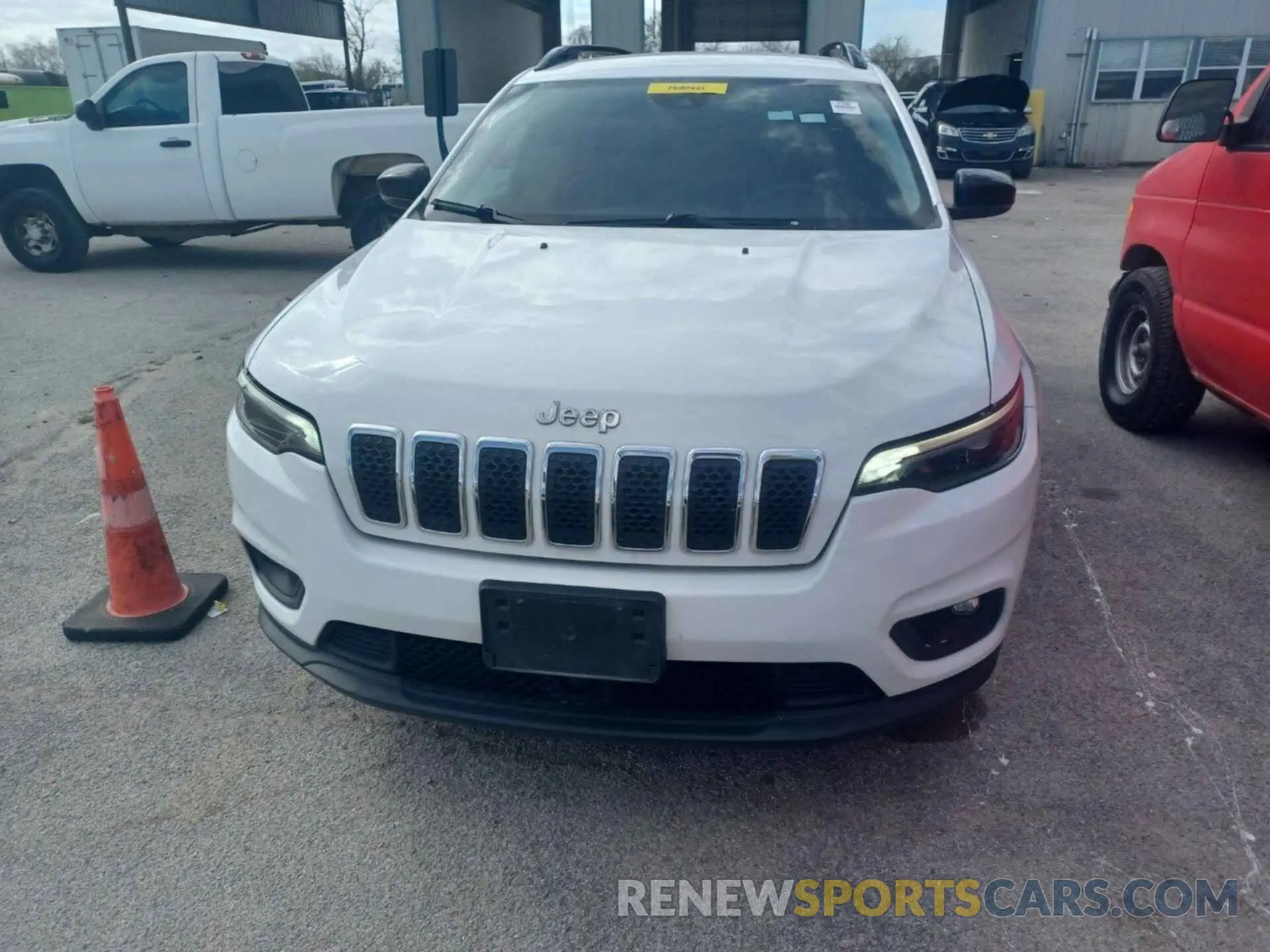 10 fotografías del automóvil dañado 1C4PJMMX8ND505908 JEEP CHEROKEE 2022