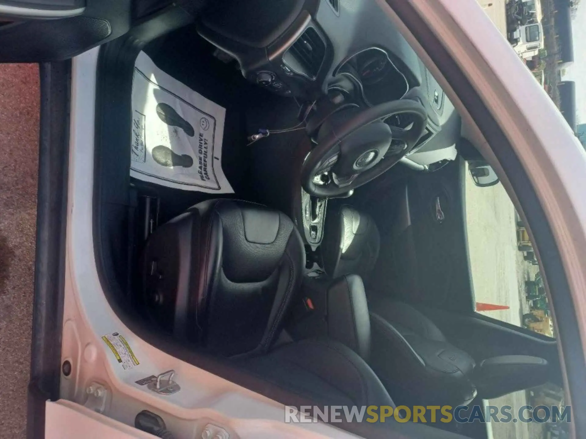 13 fotografías del automóvil dañado 1C4PJMMX8ND505908 JEEP CHEROKEE 2022