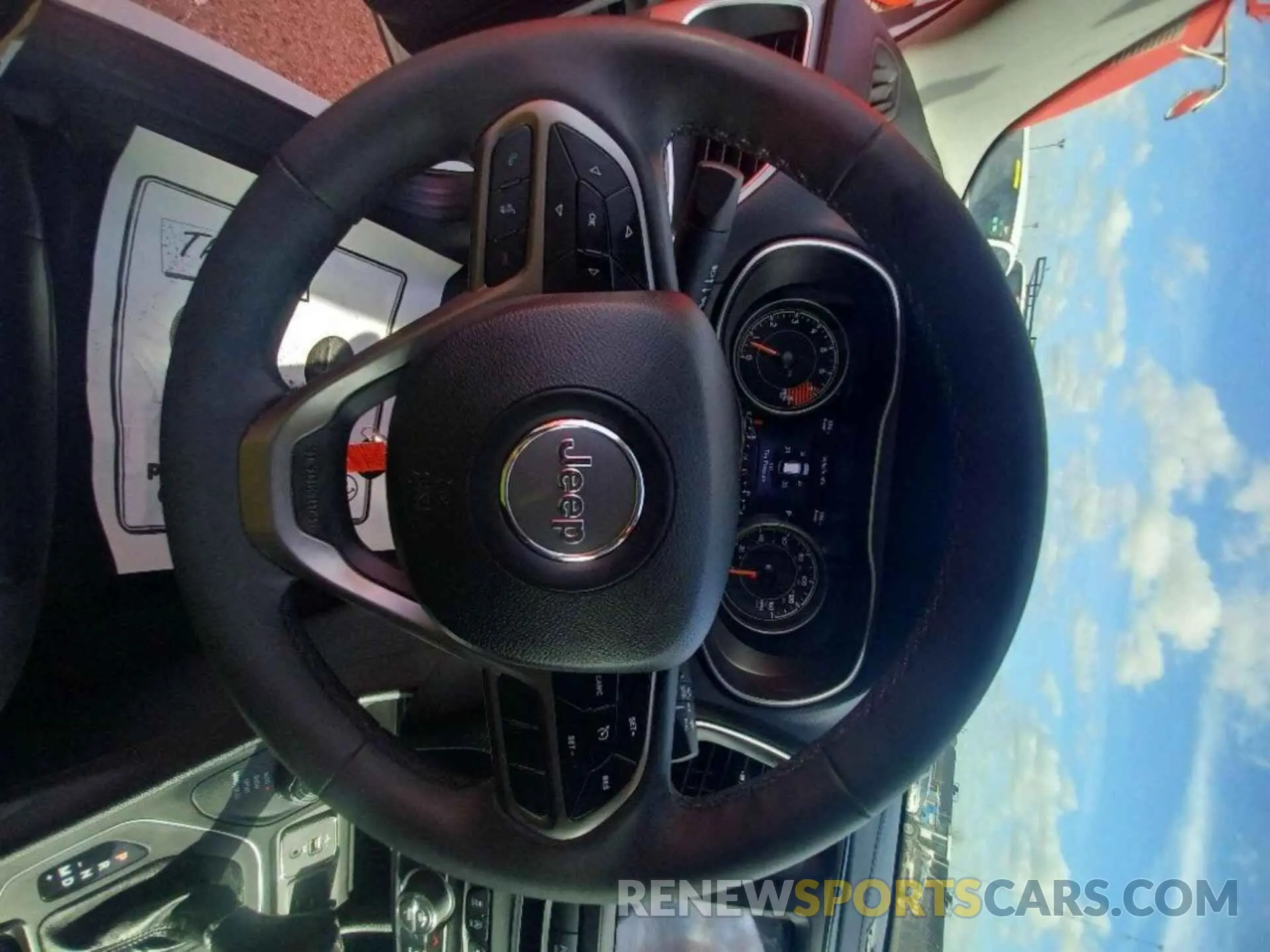 29 fotografías del automóvil dañado 1C4PJMMX8ND505908 JEEP CHEROKEE 2022