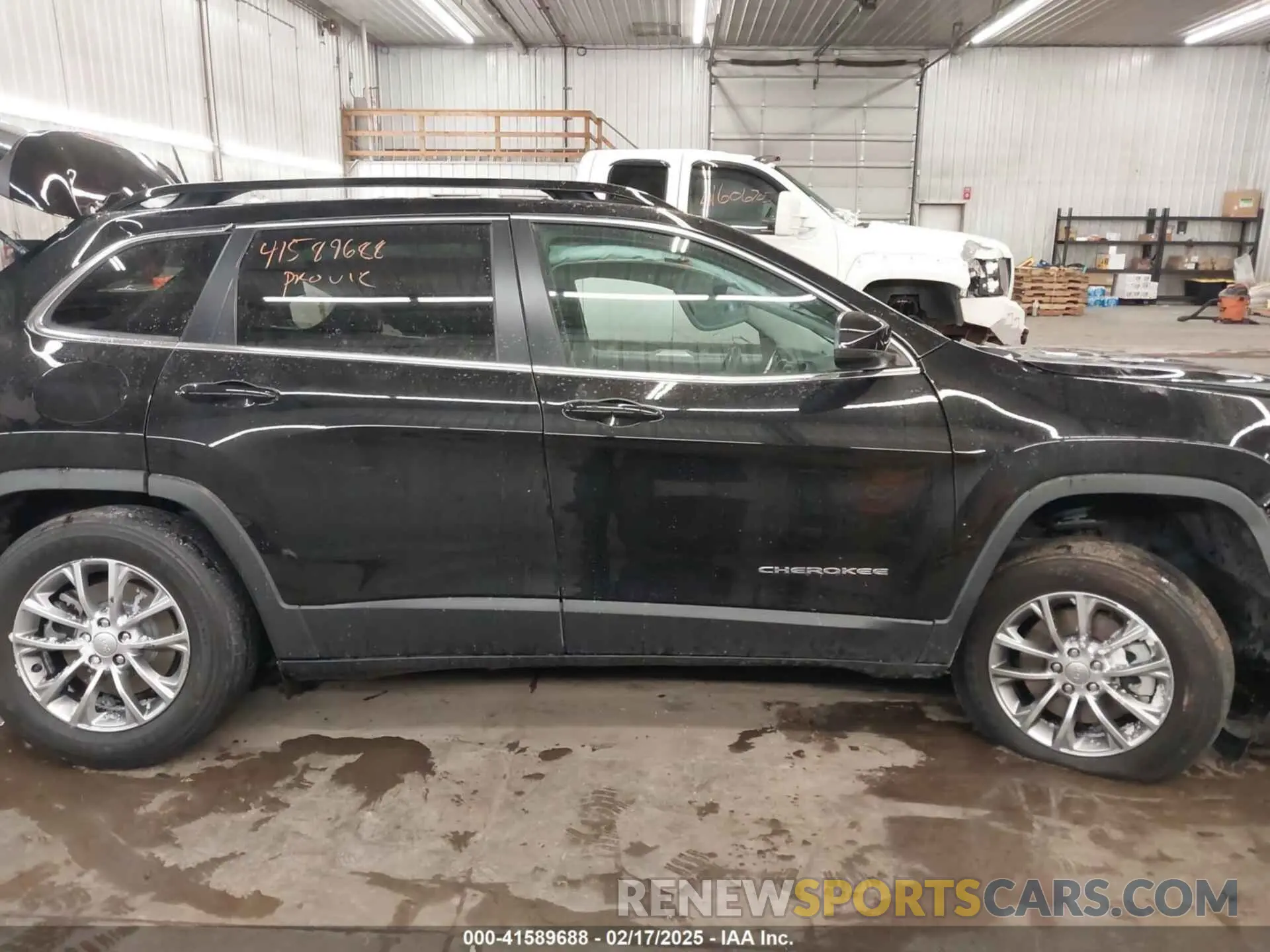 13 fotografías del automóvil dañado 1C4PJMMXXND502346 JEEP CHEROKEE 2022