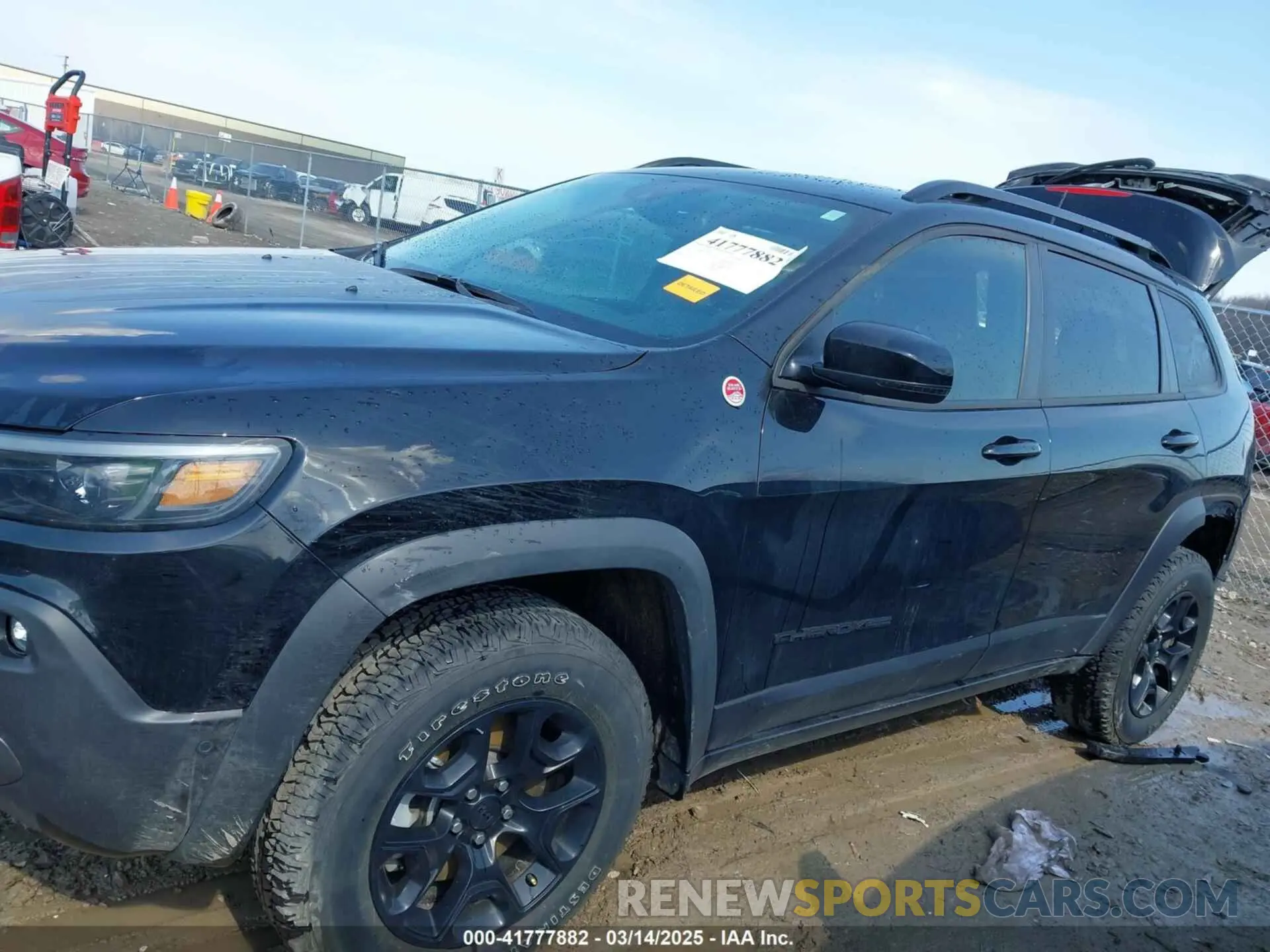 14 fotografías del automóvil dañado 1C4PJMBN3PD104741 JEEP CHEROKEE 2023
