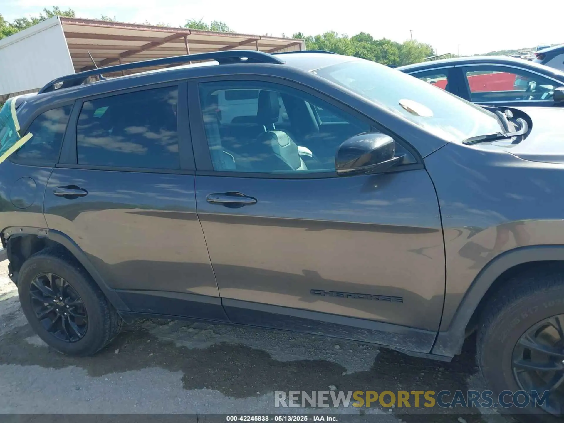 13 fotografías del automóvil dañado 1C4PJMMB0PD110127 JEEP CHEROKEE 2023