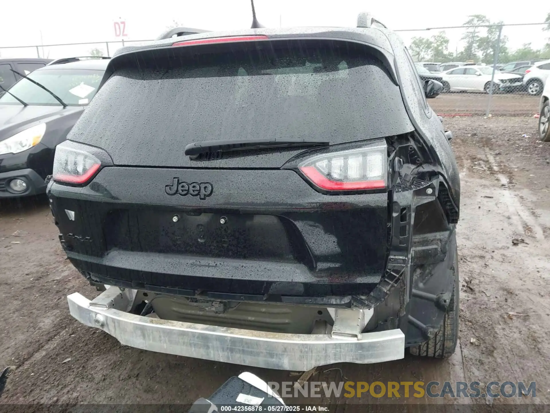 17 fotografías del automóvil dañado 1C4PJMMB1PD102151 JEEP CHEROKEE 2023