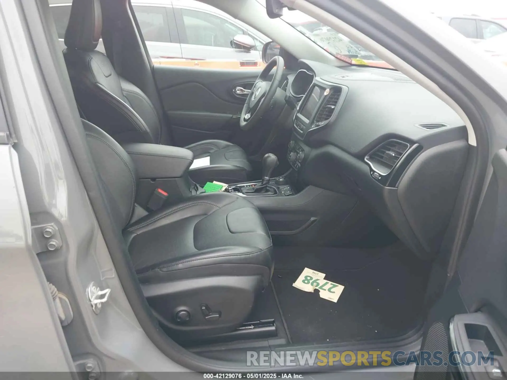 5 fotografías del automóvil dañado 1C4PJMMB5PD114674 JEEP CHEROKEE 2023