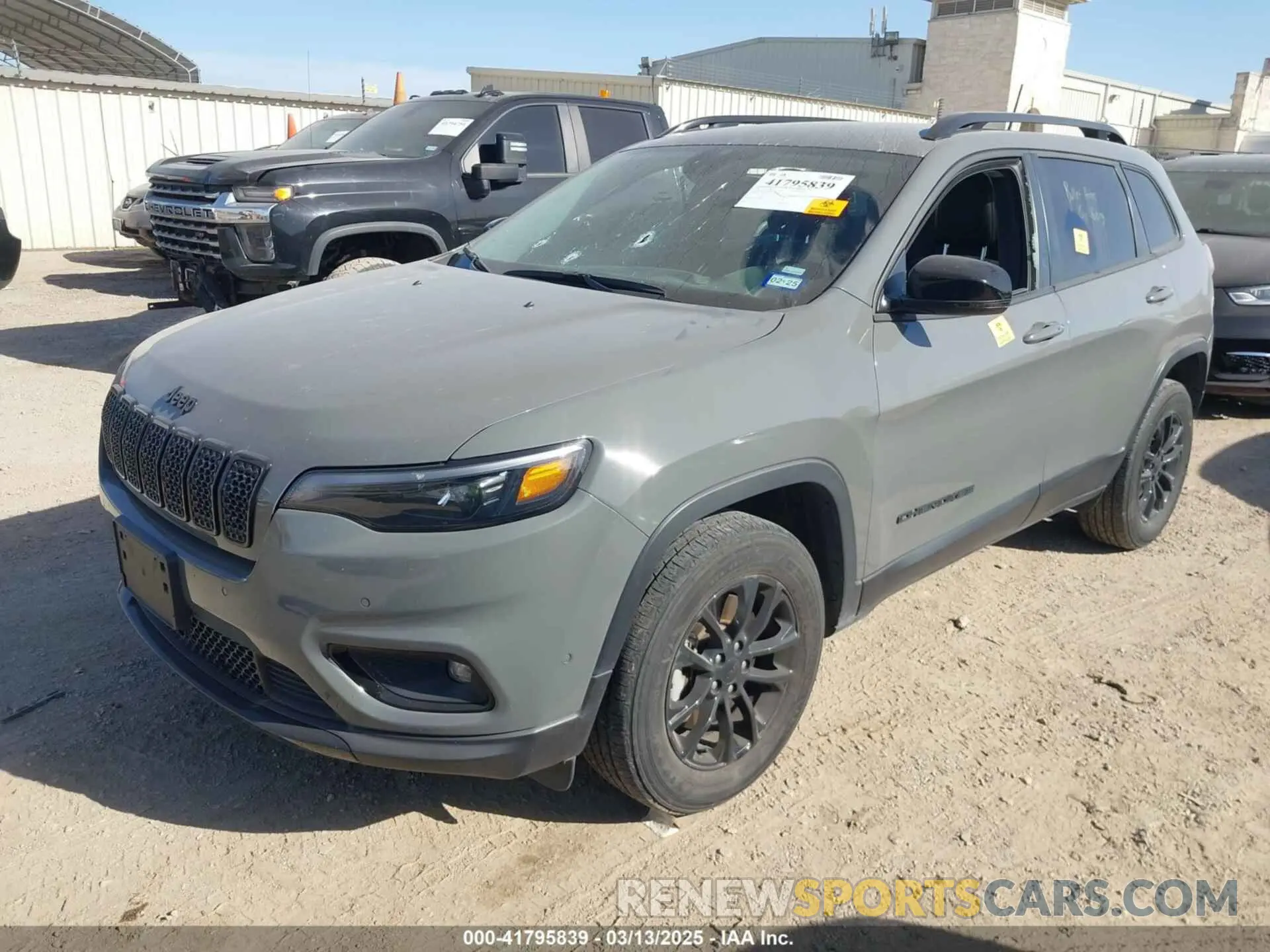 2 fotografías del automóvil dañado 1C4PJMMB8PD111042 JEEP CHEROKEE 2023