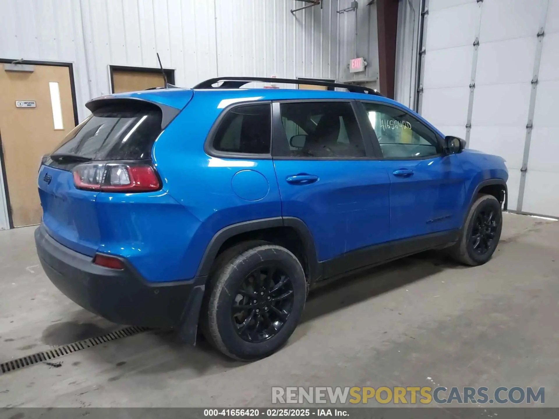 4 fotografías del automóvil dañado 1C4PJMMB9PD108442 JEEP CHEROKEE 2023