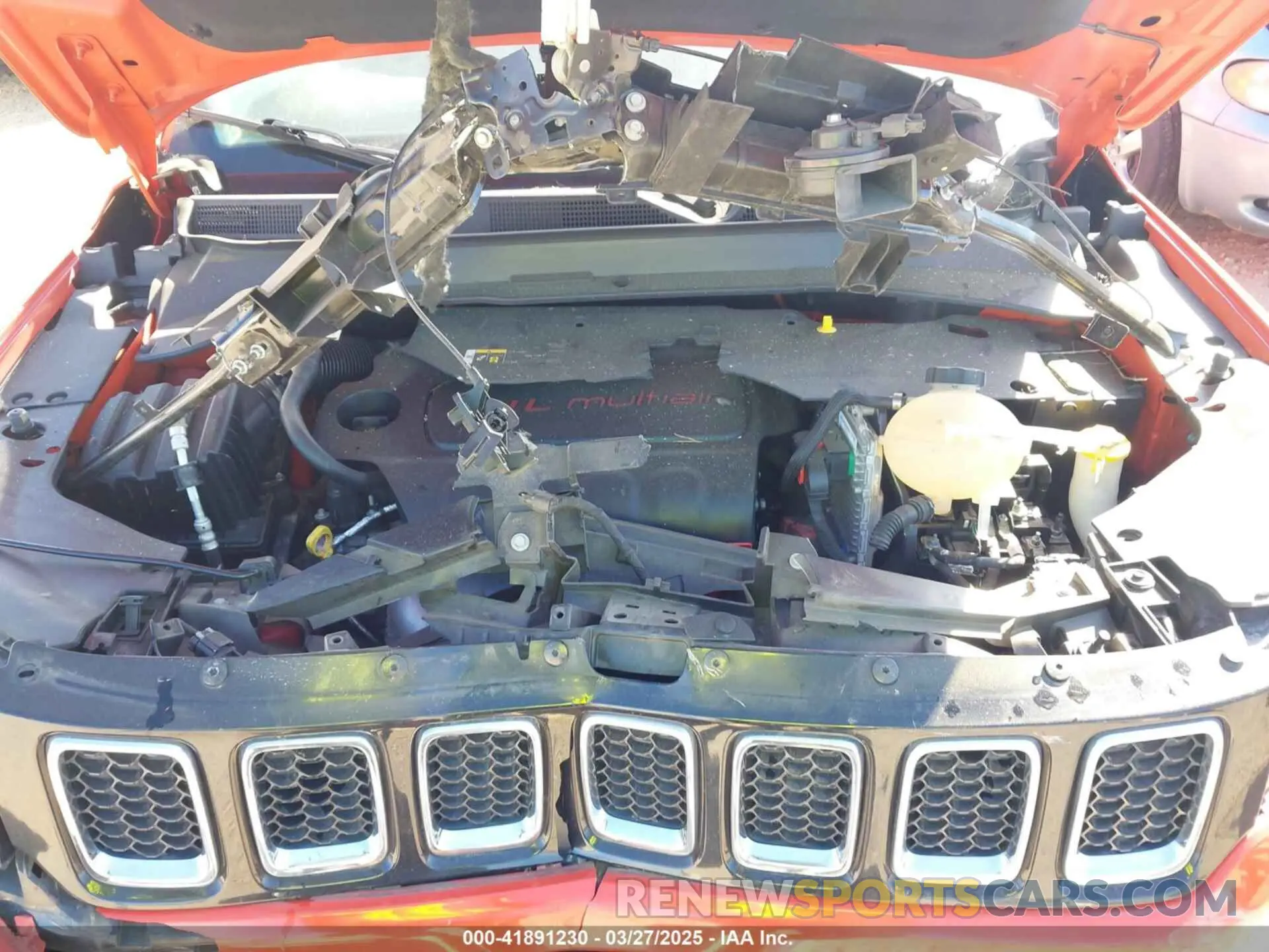 10 fotografías del automóvil dañado 3C4NJCAB0KT820086 JEEP COMPASS 2019