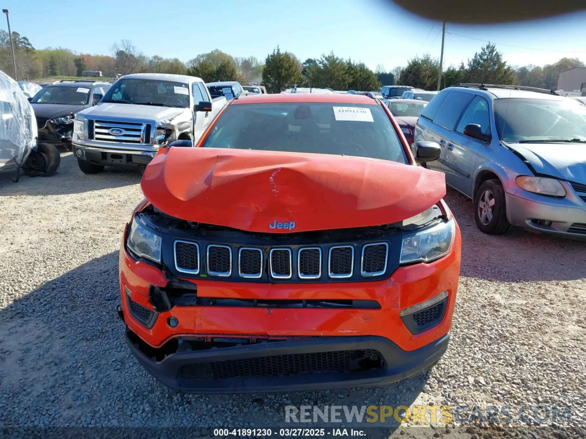 12 fotografías del automóvil dañado 3C4NJCAB0KT820086 JEEP COMPASS 2019