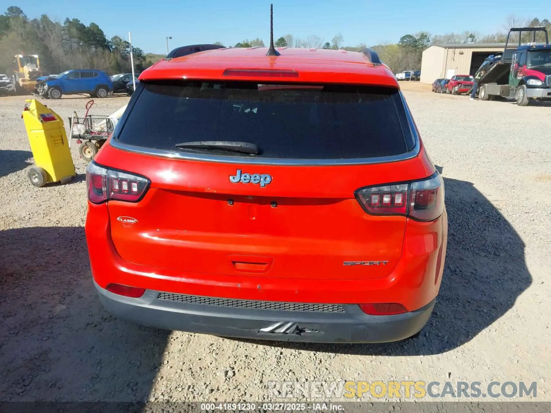 16 fotografías del automóvil dañado 3C4NJCAB0KT820086 JEEP COMPASS 2019