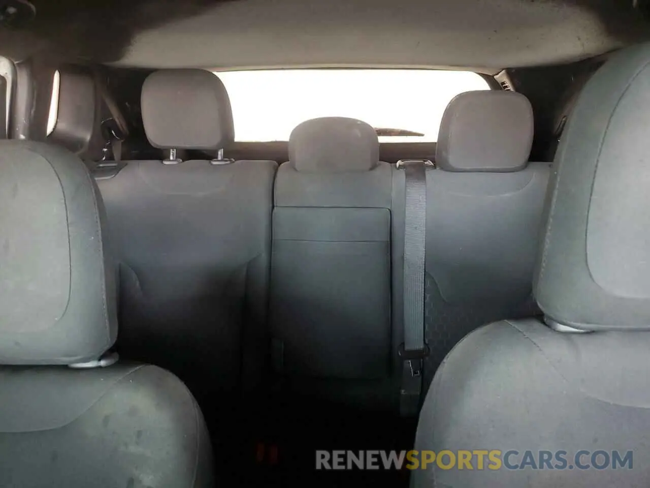 10 fotografías del automóvil dañado 3C4NJCAB9KT613809 JEEP COMPASS 2019