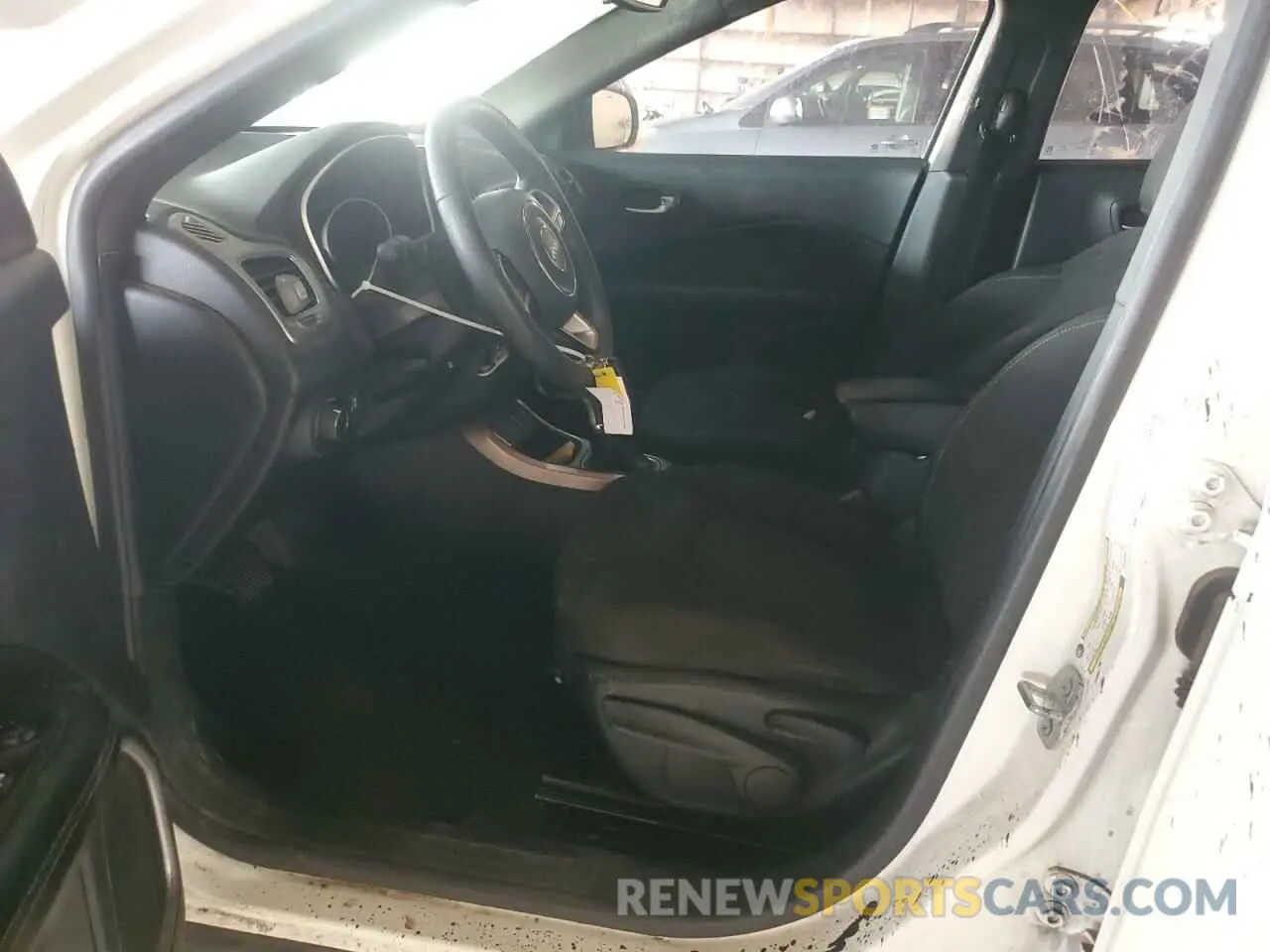 7 fotografías del automóvil dañado 3C4NJCAB9KT613809 JEEP COMPASS 2019