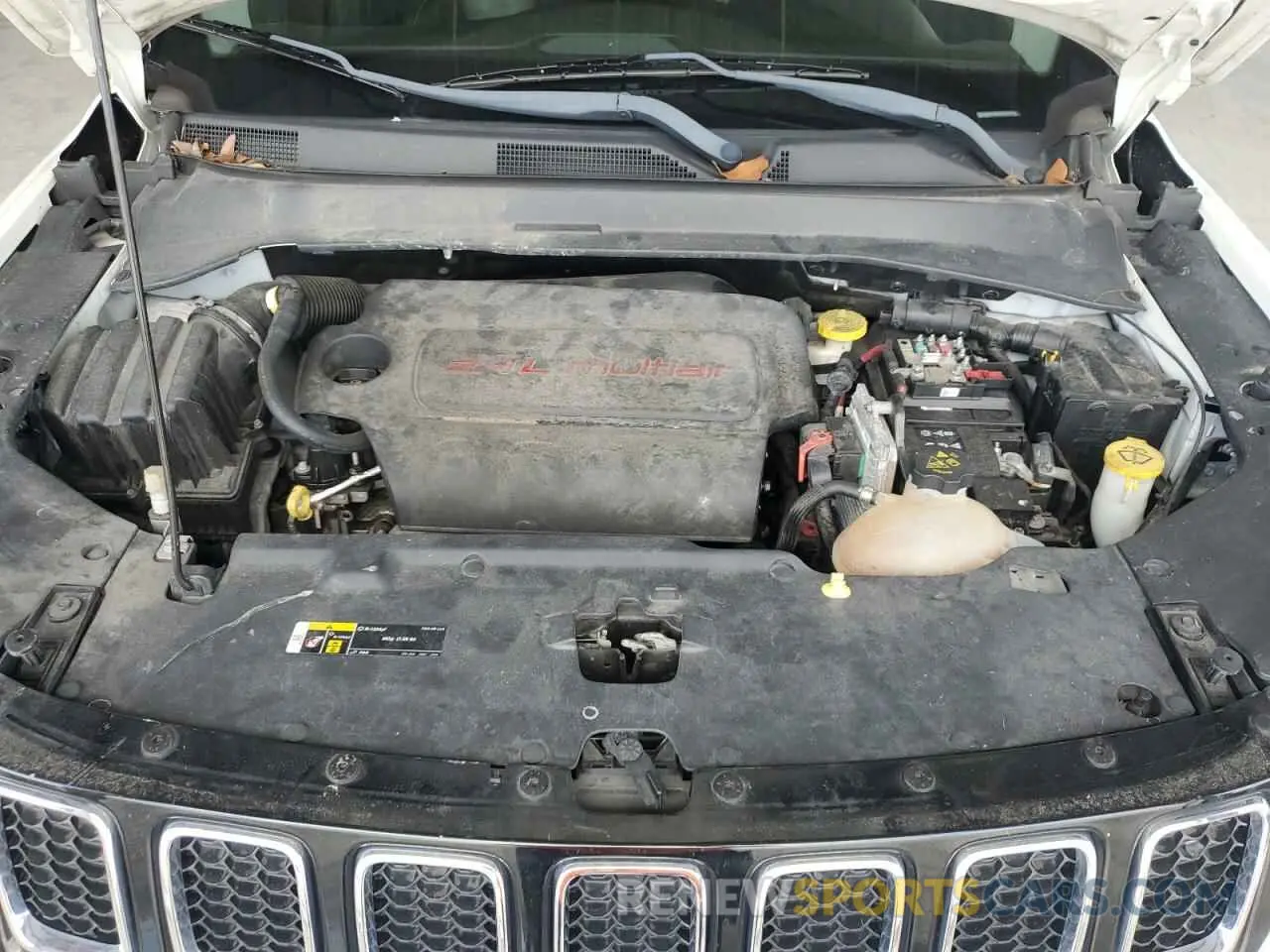 12 fotografías del automóvil dañado 3C4NJCBB0KT637477 JEEP COMPASS 2019