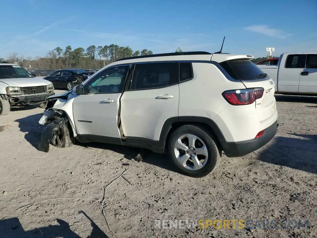 2 fotografías del automóvil dañado 3C4NJCBB0KT652173 JEEP COMPASS 2019