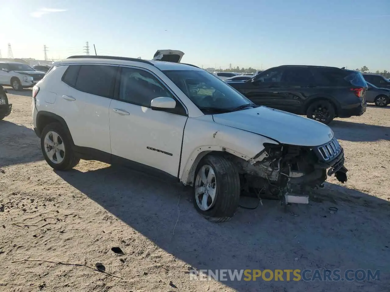 4 fotografías del automóvil dañado 3C4NJCBB0KT652173 JEEP COMPASS 2019
