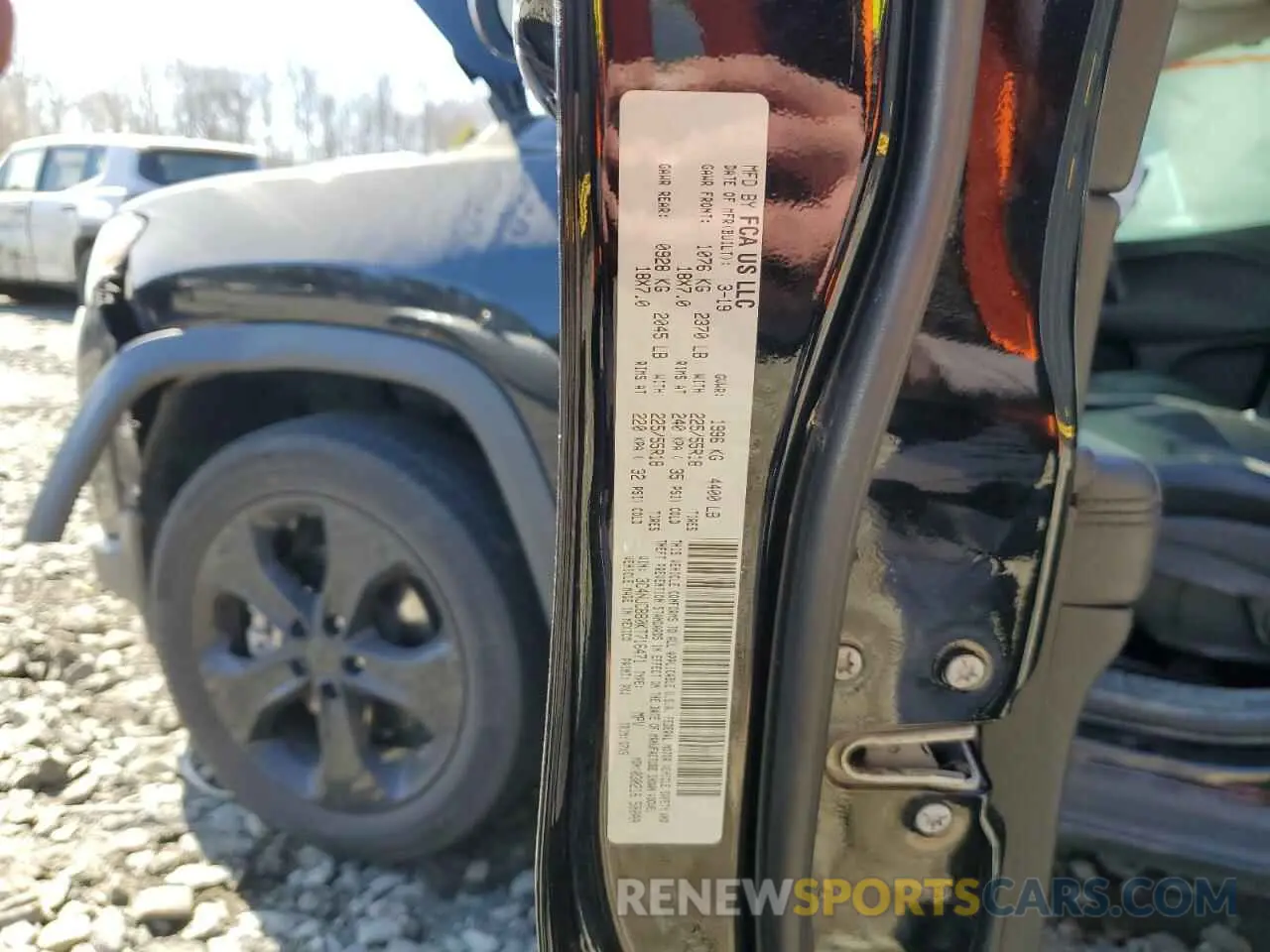 13 fotografías del automóvil dañado 3C4NJCBB0KT716471 JEEP COMPASS 2019